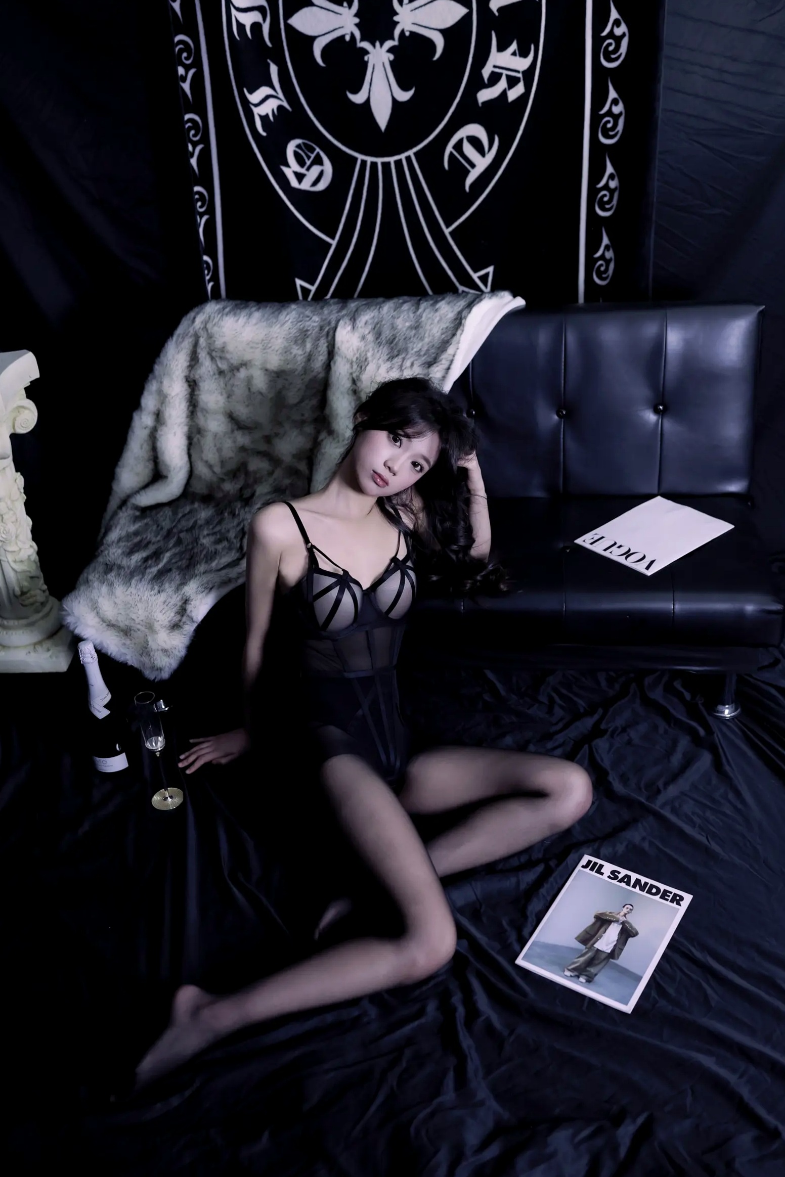 Gallery - [YITUYU]艺图语 - Art Language  模特 - model懒懒黑丝诱惑私房写真，暗黑系内衣勾勒曼妙身材，肤白貌美展现冷艳御姐风采黑丝诱惑性感私房照冷艳 女神私房照_秀色女神 - image 2