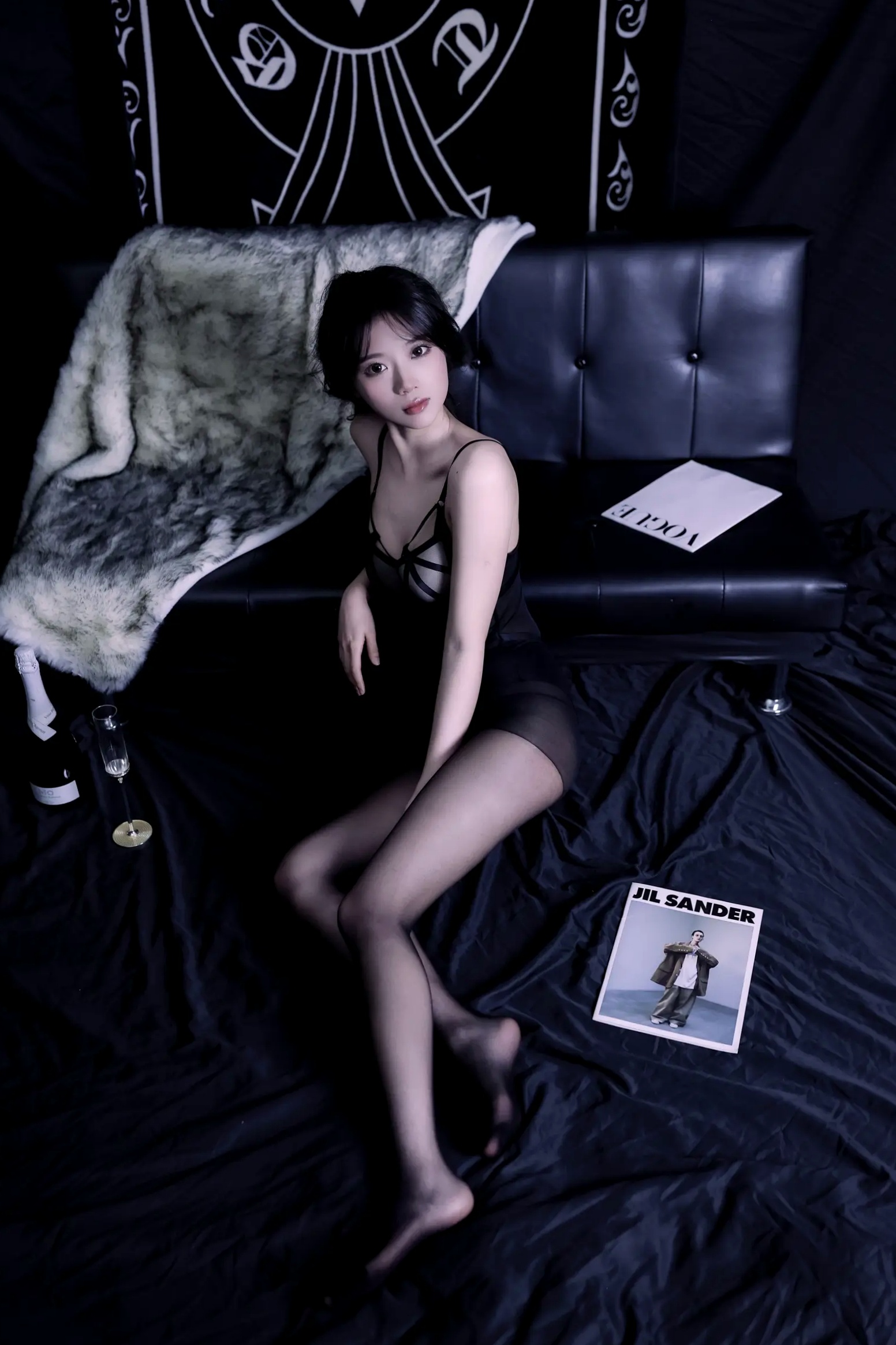 Gallery - [YITUYU]艺图语 - Art Language  模特 - model懒懒黑丝诱惑私房写真，暗黑系内衣勾勒曼妙身材，肤白貌美展现冷艳御姐风采黑丝诱惑性感私房照冷艳 女神私房照_秀色女神 - image 9