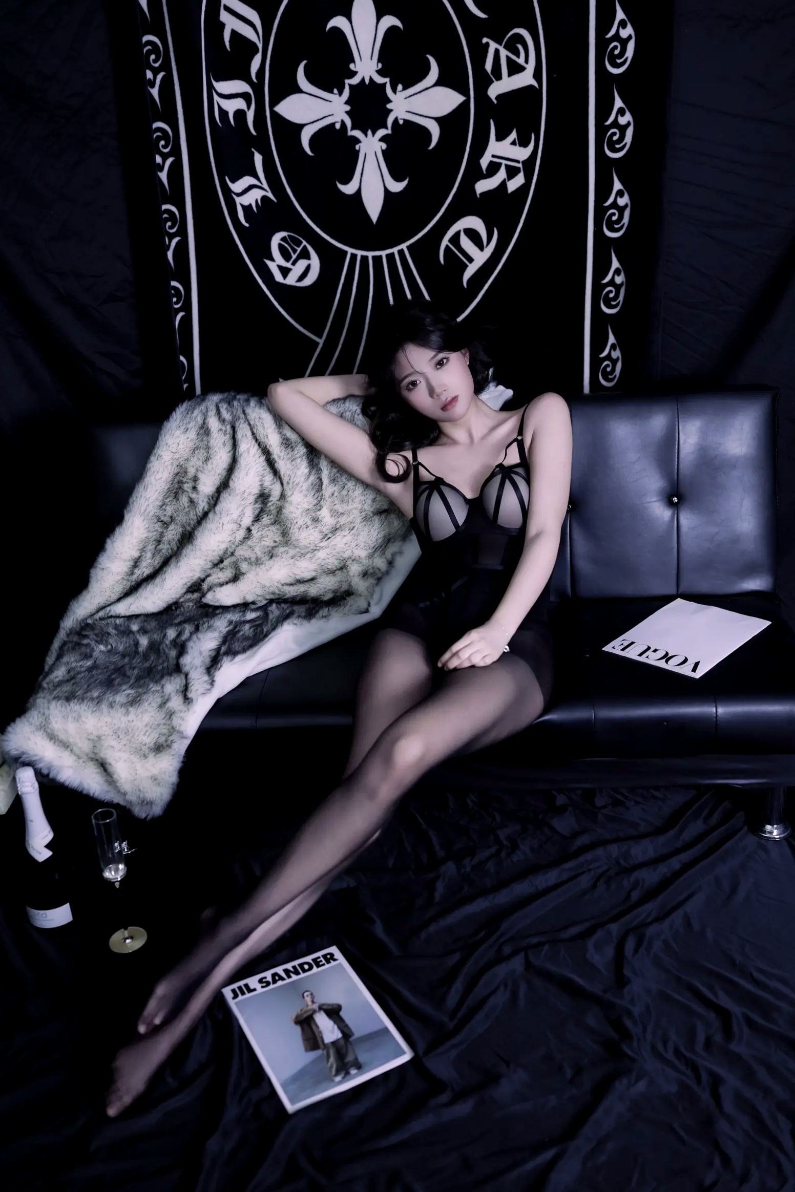 Gallery - [YITUYU]艺图语 - Art Language  模特 - model懒懒黑丝诱惑私房写真，暗黑系内衣勾勒曼妙身材，肤白貌美展现冷艳御姐风采黑丝诱惑性感私房照冷艳 女神私房照_秀色女神 - image 23