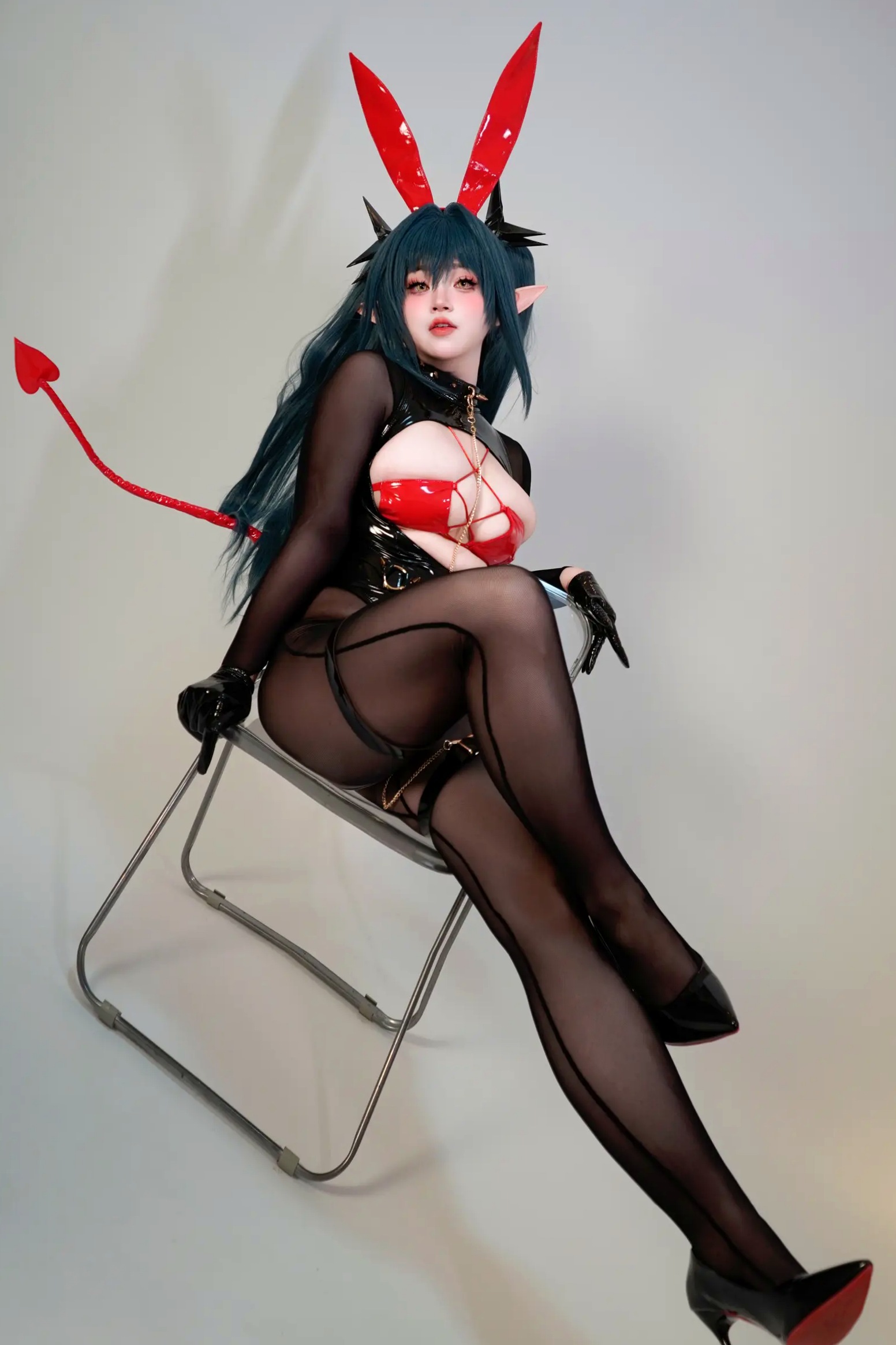 Gallery - 一只猫猫帽 - 雷根斯堡 漆皮紧身衣cosplay写真 性感魔幻兔女郎角色扮演 [196P]性感诱惑角色扮演丝袜大尺度 女神私房照_秀色女神 - image 45