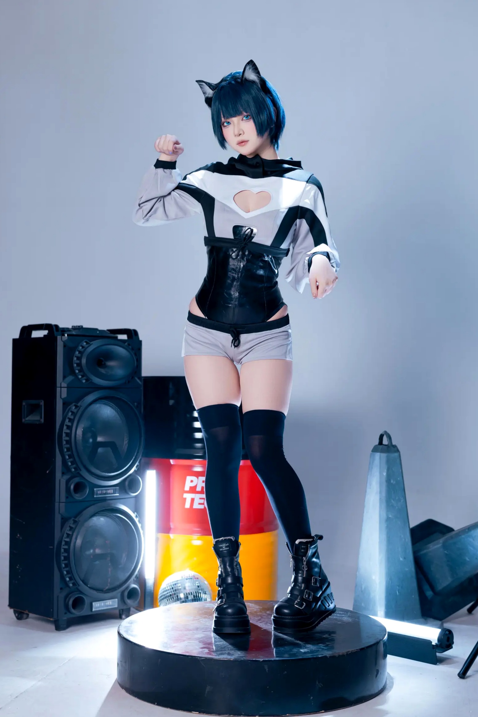 Gallery - 屿鱼 - 手办：二次元机能风猫耳少女，黑丝诱惑与朋克音浪的精致视听盛宴角色扮演性感黑丝萌系 女神私房照_秀色女神 - image 9