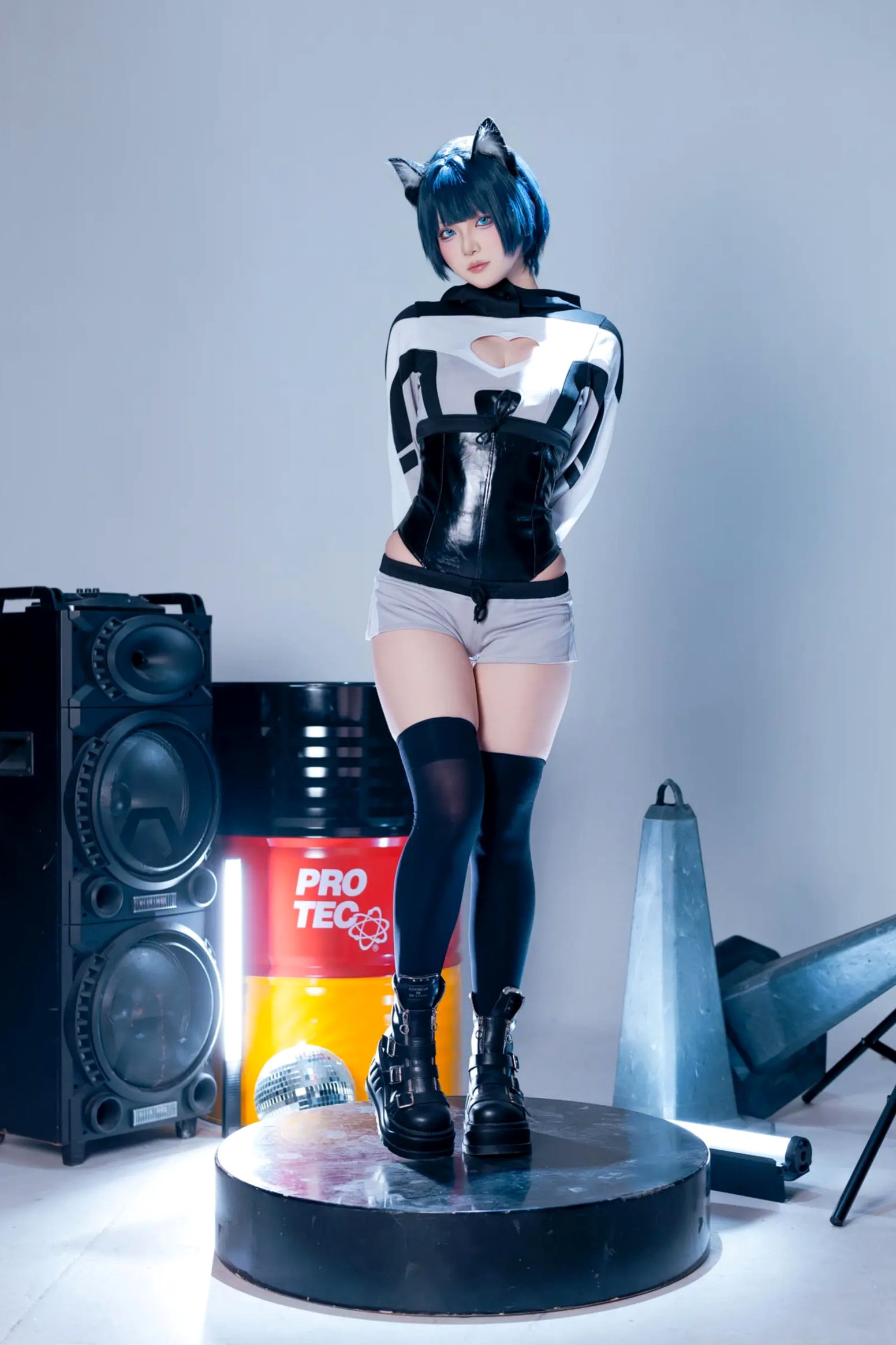 Gallery - 屿鱼 - 手办：二次元机能风猫耳少女，黑丝诱惑与朋克音浪的精致视听盛宴角色扮演性感黑丝萌系 女神私房照_秀色女神 - image 10