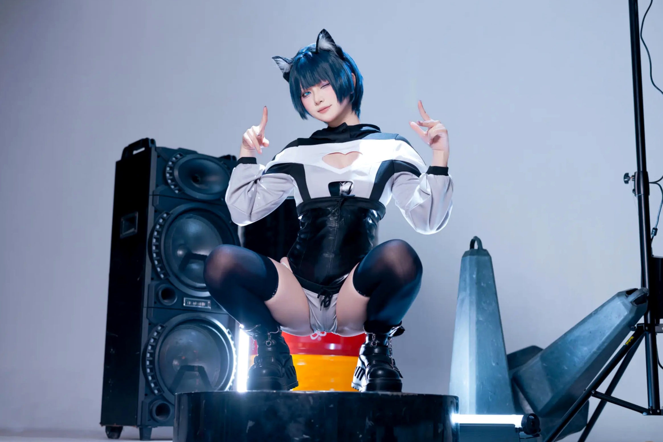 Gallery - 屿鱼 - 手办：二次元机能风猫耳少女，黑丝诱惑与朋克音浪的精致视听盛宴角色扮演性感黑丝萌系 女神私房照_秀色女神 - image 28