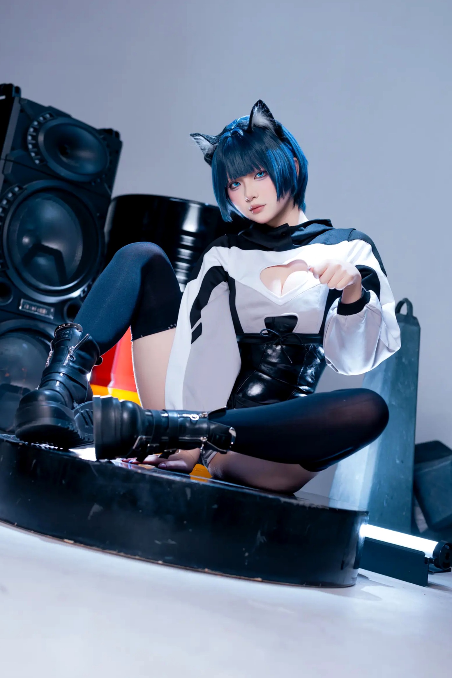 Gallery - 屿鱼 - 手办：二次元机能风猫耳少女，黑丝诱惑与朋克音浪的精致视听盛宴角色扮演性感黑丝萌系 女神私房照_秀色女神 - image 46