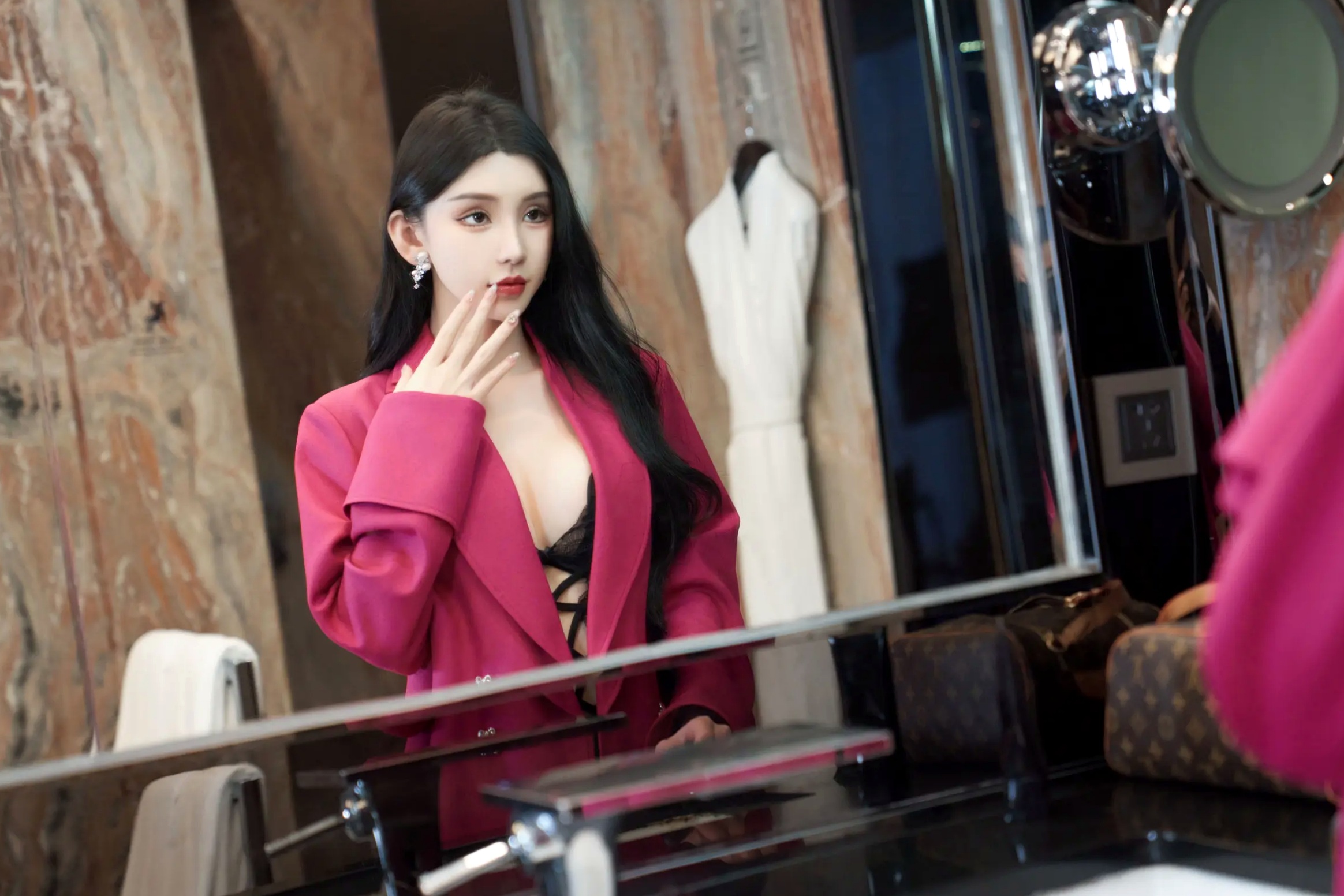 Gallery - 周于希 - 蕾丝黑丝浴室私房写真，极致诱惑曼妙曲线，尽显性感女神魅力 [109P]性感私房照黑丝丝袜女神 女神私房照_秀色女神 - image 21