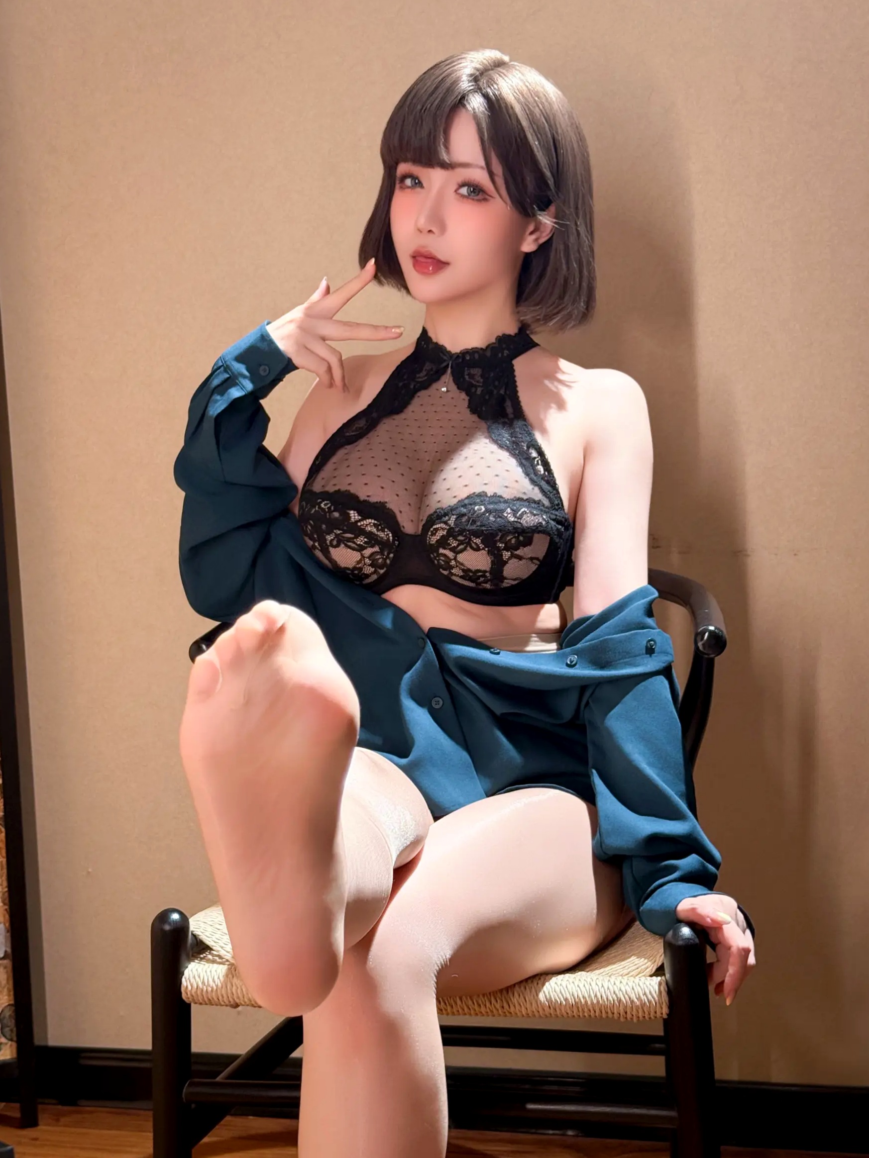 Gallery - 【私房摄影】星之迟迟 - Chiness Model ：热心的邻居姐姐，身着性感黑色蕾丝内衣，诠释极致诱惑，尽显邻家尤物魅力性感诱惑童颜巨乳私房照内衣 女神私房照_秀色女神 - image 110