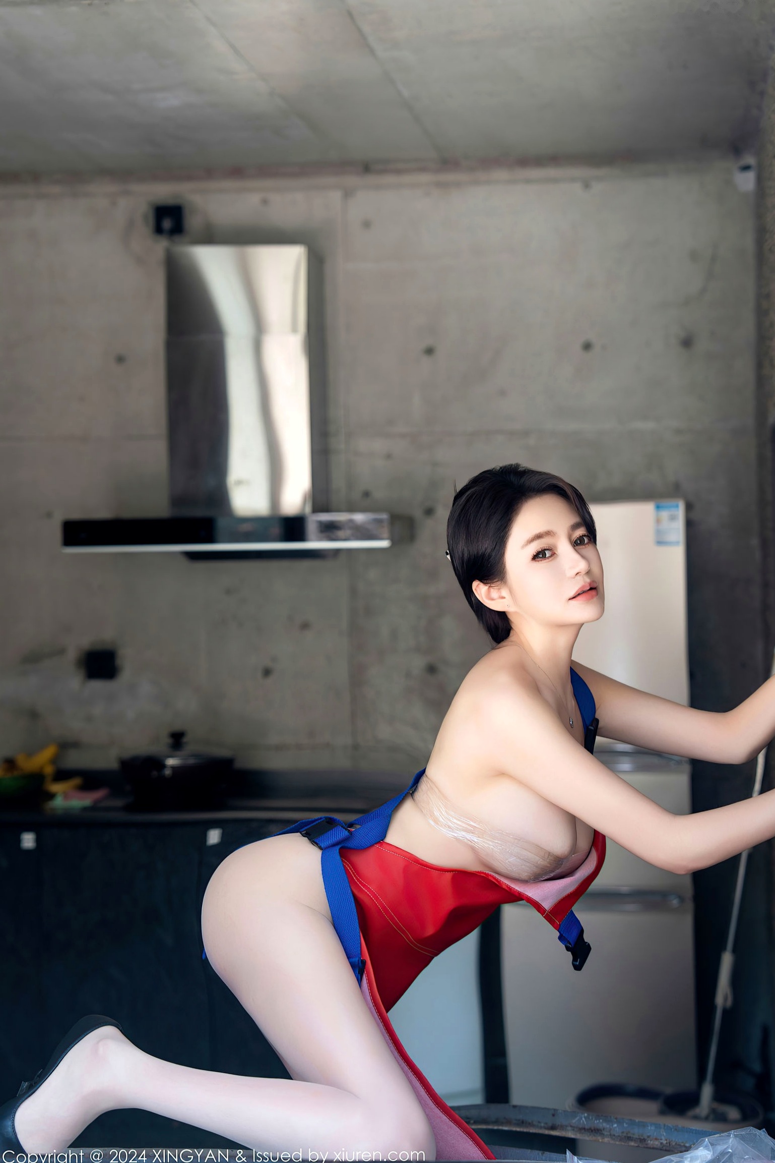 Gallery - XingYan星颜社- Star Face 第253期：林幼一演绎红围裙保鲜膜主题私房照，绝美大尺度家居诱惑星颜社- Star Face 私房照大尺度性感家居尤物 女神私房照_秀色女神 - image 7