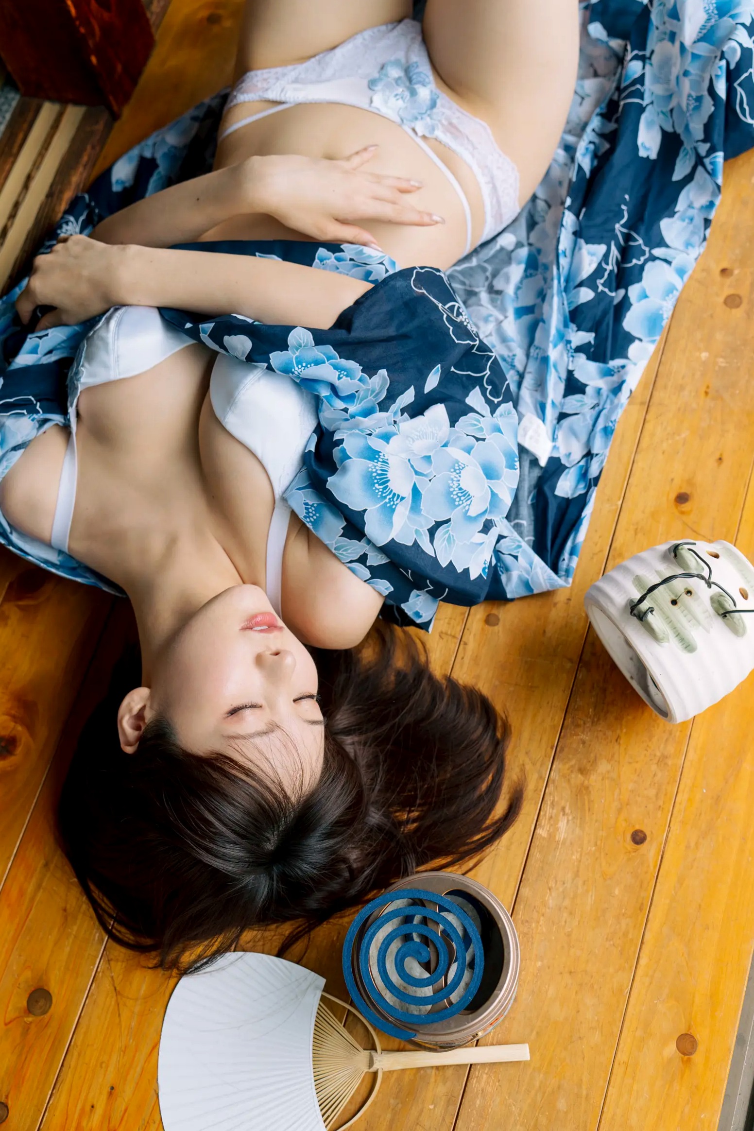 Gallery - けん研(けんけん)  in secret[180P] 女神私房照_秀色女神 - image 97