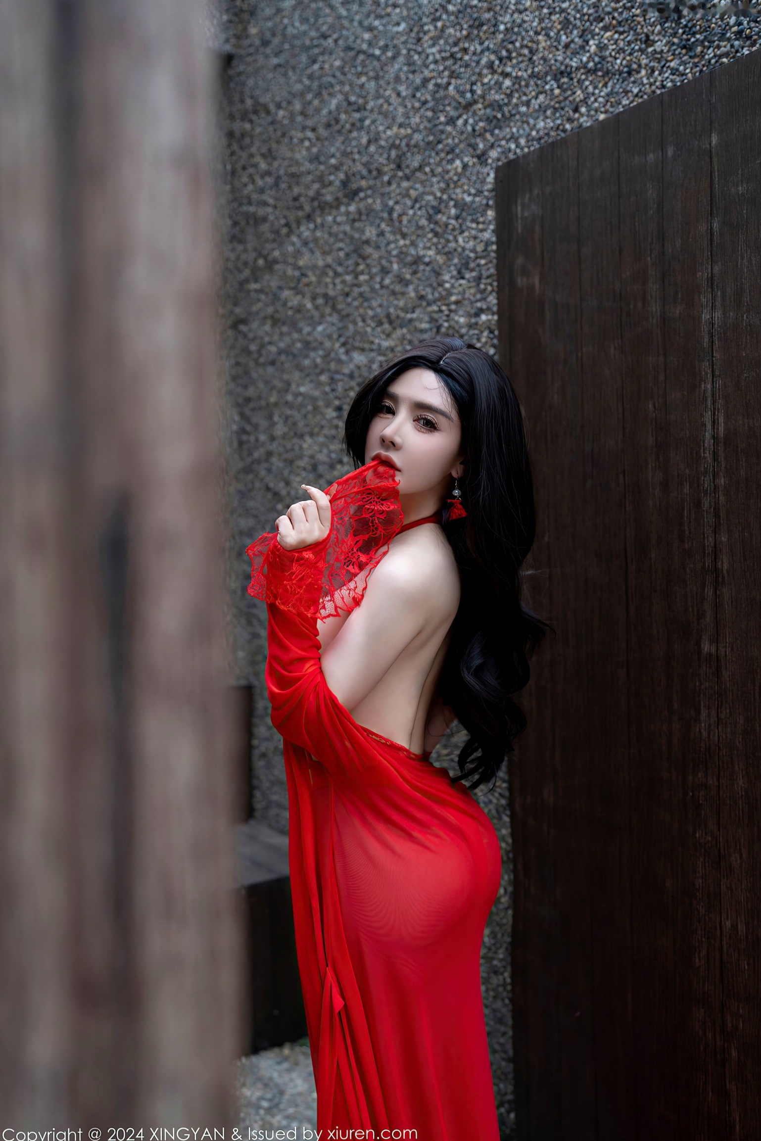 Gallery - XingYan星颜社- Star Face -245-潘思沁-红色魅惑真空装黑丝写真，极品尤物户外私房大尺度摄影，性感身材展现诱惑极致，2024.06.21星颜社- Star Face 性感诱惑私房照黑丝大尺度 女神私房照_秀色女神 - image 4