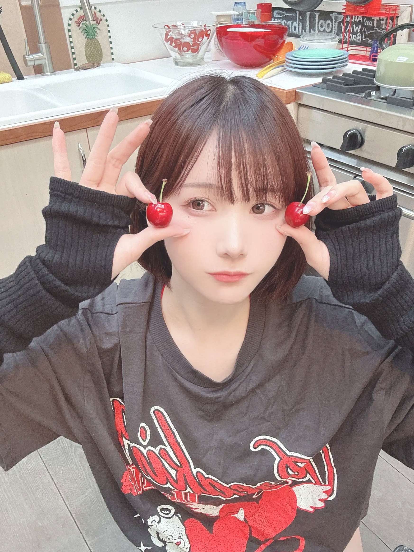Gallery - けん研(Kenken) 2023.06 Fantia写真合集：清纯童颜、居家内衣、温泉湿身与泳装诱惑童颜巨乳清纯私房照内衣日本 女神私房照_秀色女神 - image 31
