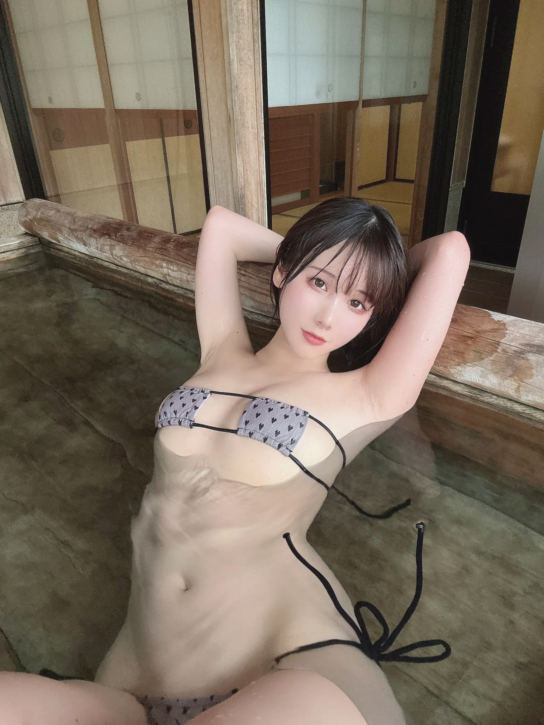 Gallery - けん研(Kenken) 2023.06 Fantia写真合集：清纯童颜、居家内衣、温泉湿身与泳装诱惑童颜巨乳清纯私房照内衣日本 女神私房照_秀色女神 - image 61