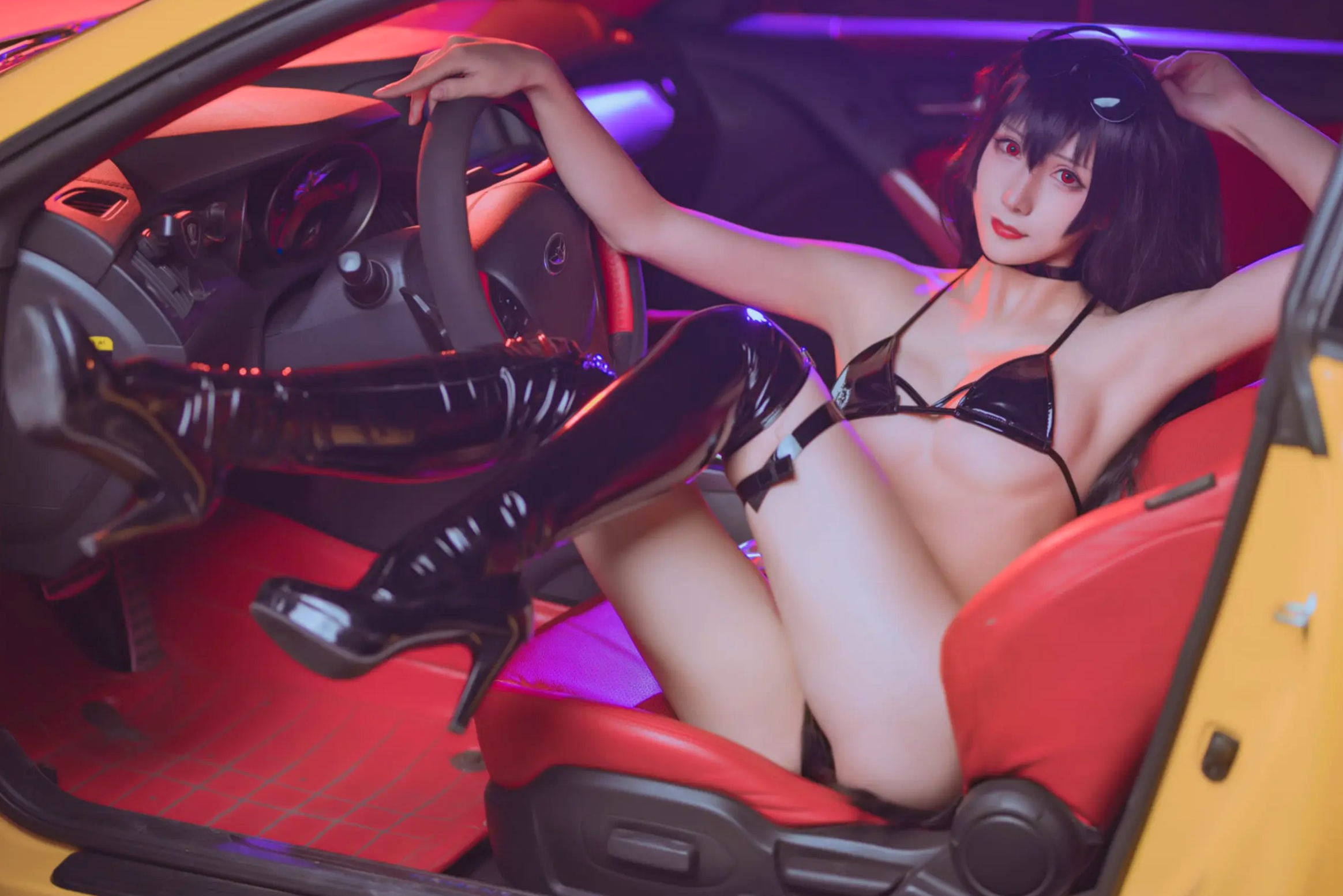 Gallery - masaki雅祈 - 大凤机车cosplay：性感漆皮比基尼与超跑的夜色极速盛宴角色扮演性感野性内衣冷艳 女神私房照_秀色女神 - image 16