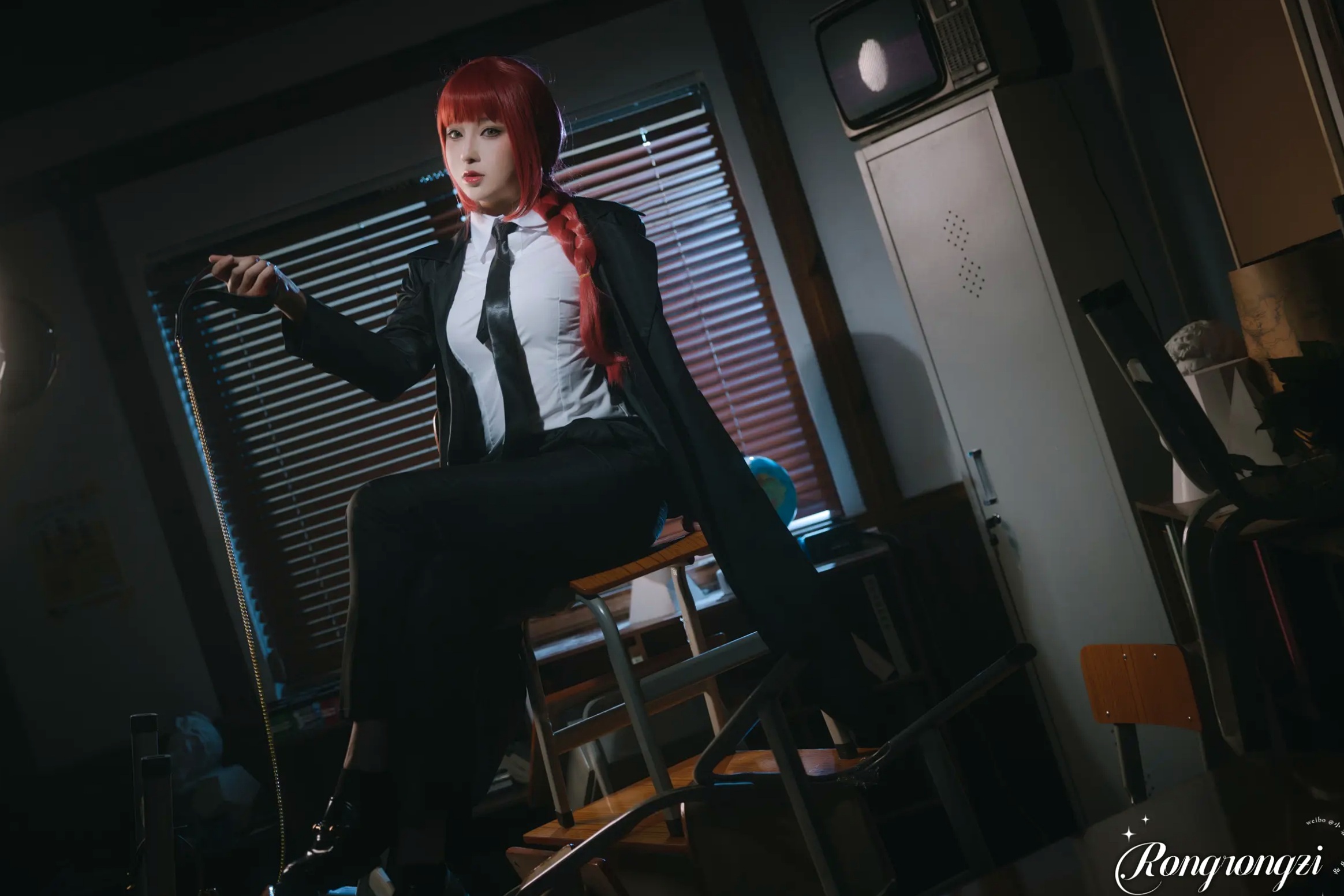 Gallery - 小容仔咕咕咕 - 链锯人玛奇玛Cosplay，私房大尺度诱惑，极致身材曲线尽显 [45P]角色扮演私房照大尺度性感诱惑 女神私房照_秀色女神 - image 15
