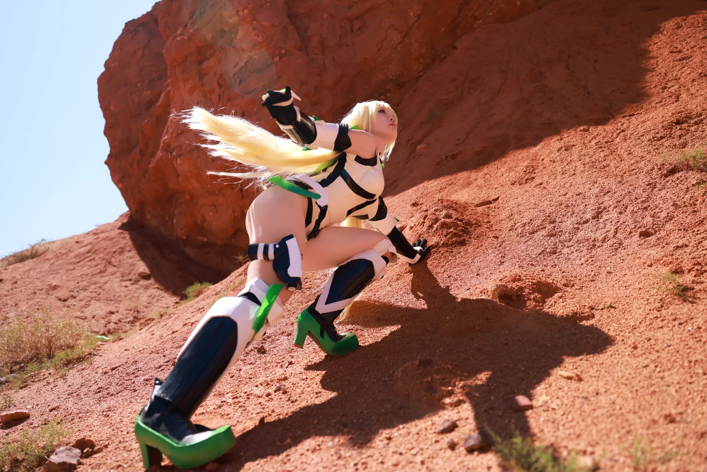 Gallery - G44不会受伤 - 乐园追放安吉拉户外荒野COSPLAY战衣角色扮演 [40P]角色扮演户外诱惑气质 女神私房照_秀色女神 - image 32