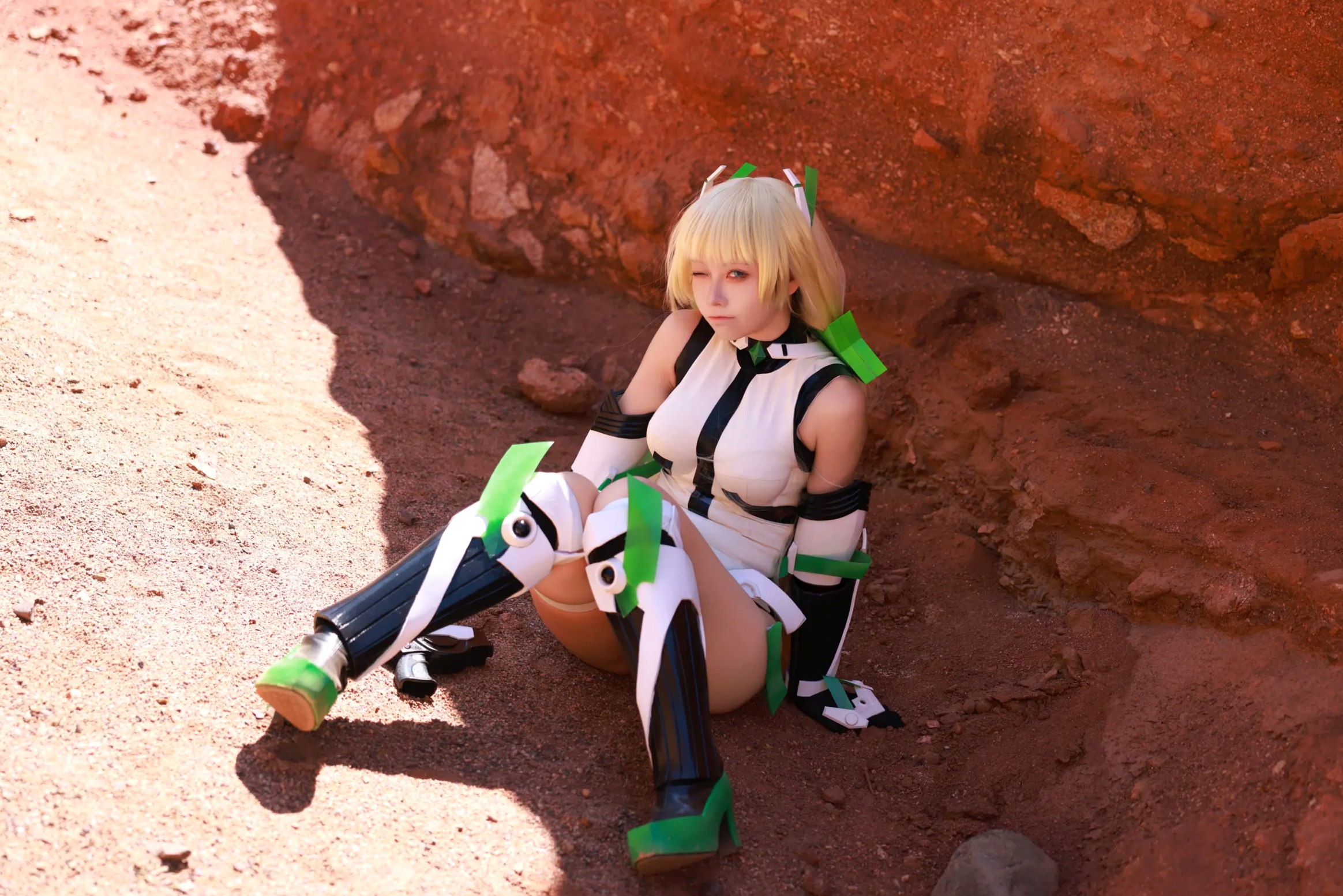 Gallery - G44不会受伤 - 乐园追放安吉拉户外荒野COSPLAY战衣角色扮演 [40P]角色扮演户外诱惑气质 女神私房照_秀色女神 - image 38