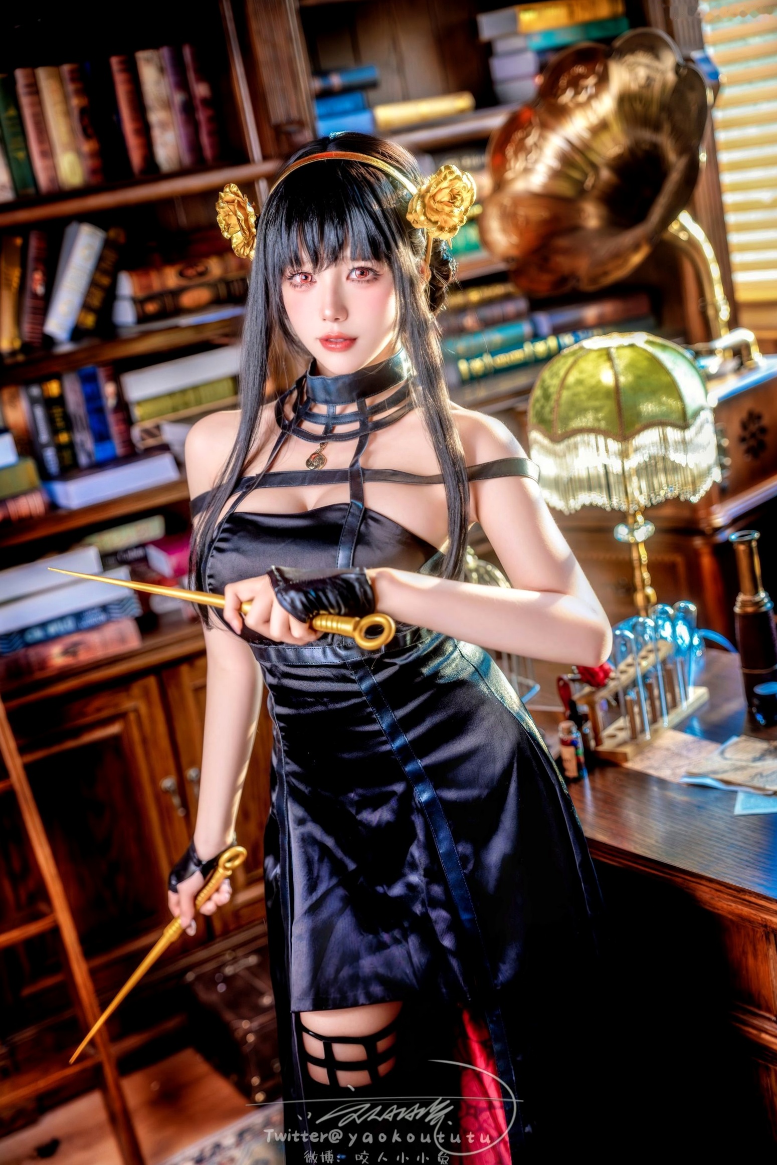 Gallery - 黏黏团子兔-约尔太太私房Cosplay书房诱惑-March-Works性感角色扮演私房照诱惑 女神私房照_秀色女神 - image 10