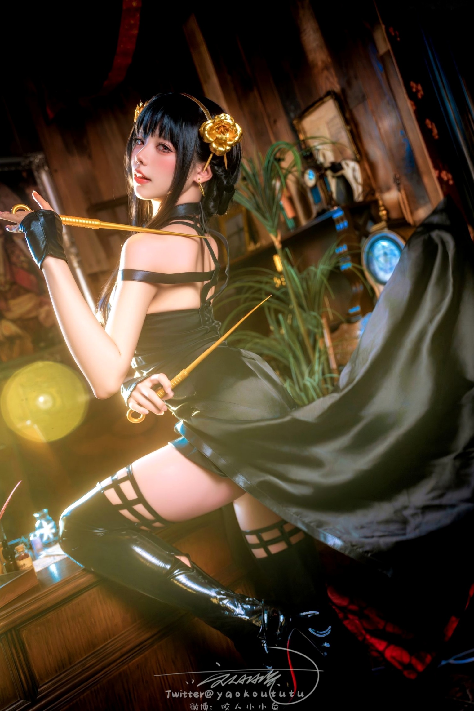 Gallery - 黏黏团子兔-约尔太太私房Cosplay书房诱惑-March-Works性感角色扮演私房照诱惑 女神私房照_秀色女神 - image 13