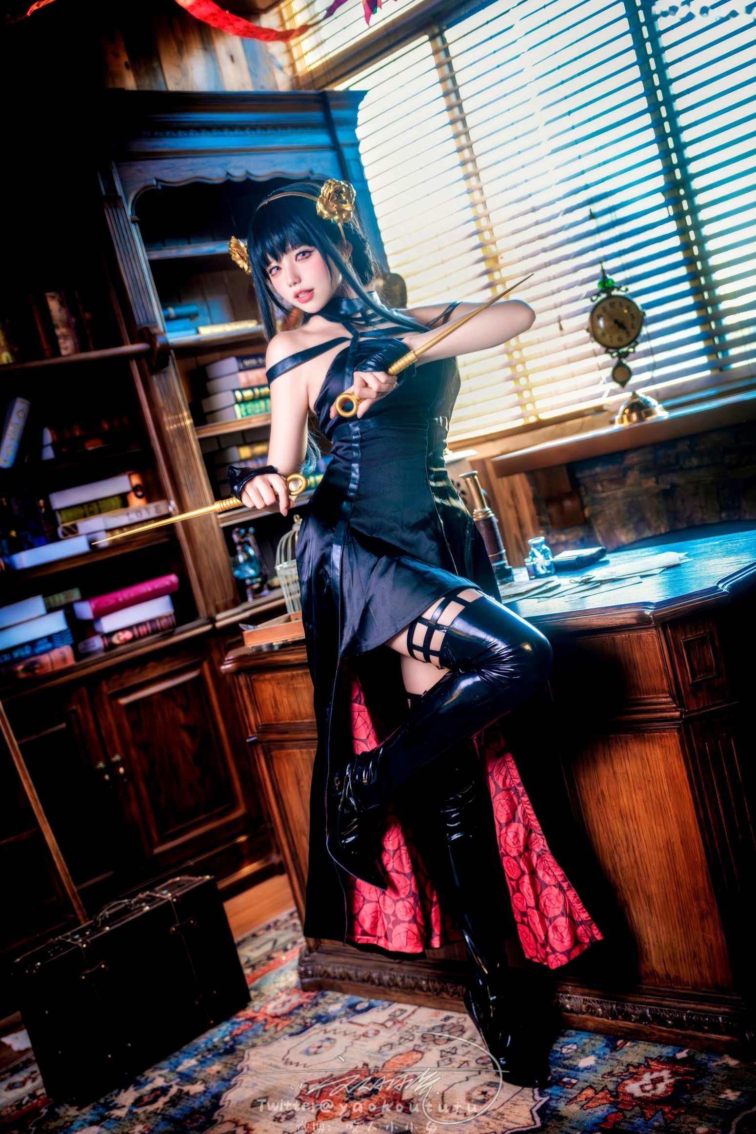 Gallery - 黏黏团子兔-约尔太太私房Cosplay书房诱惑-March-Works性感角色扮演私房照诱惑 女神私房照_秀色女神 - image 15
