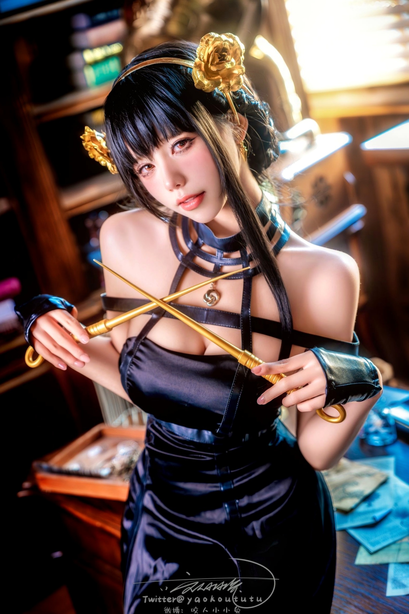 Gallery - 黏黏团子兔-约尔太太私房Cosplay书房诱惑-March-Works性感角色扮演私房照诱惑 女神私房照_秀色女神 - image 18