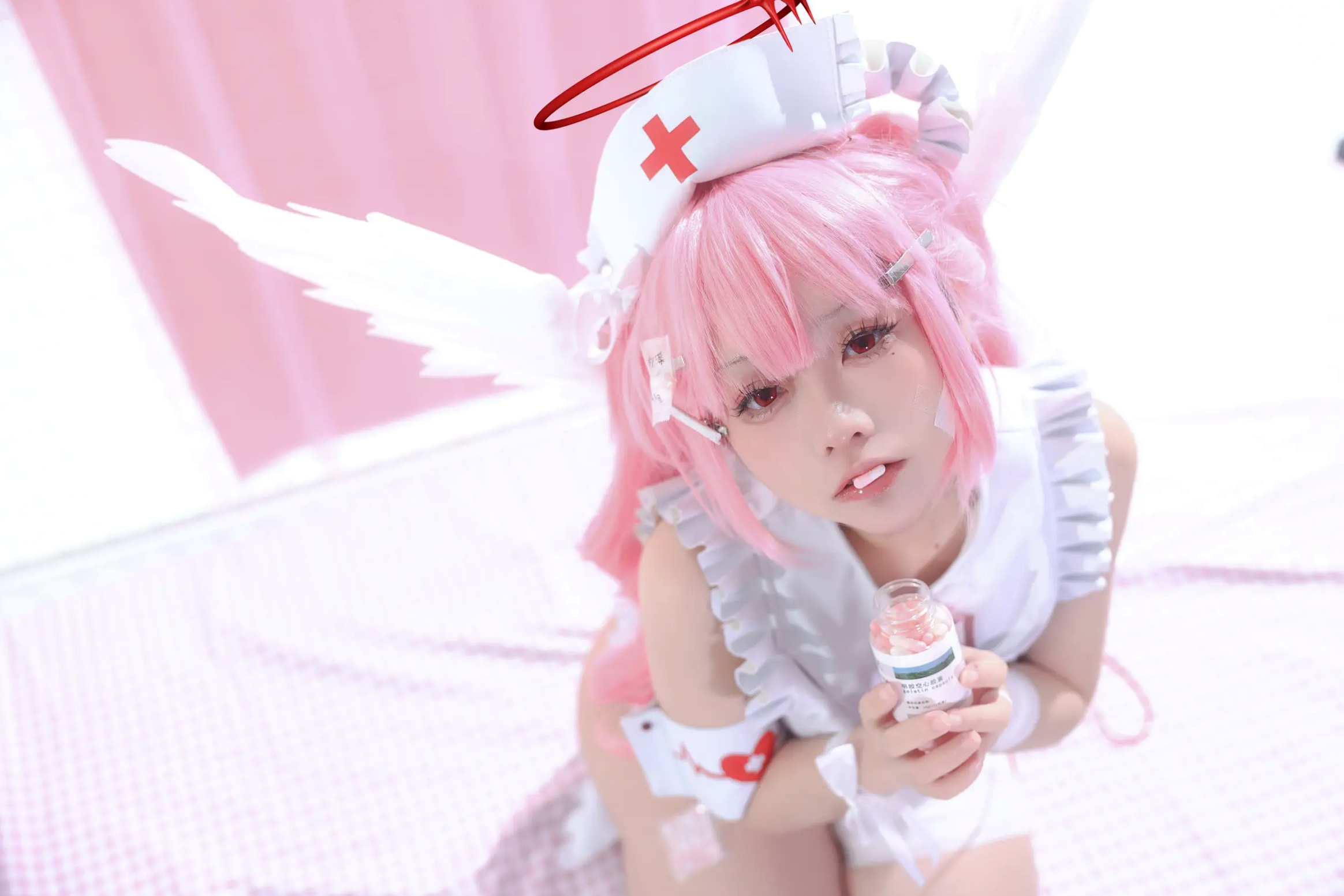 Gallery - G44不会受伤 - 见习看护师月夜见爱：粉发动漫少女COS护士装制服诱惑，二次元梦幻私房写真 [31P]护士制服萌系角色扮演私房照 女神私房照_秀色女神 - image 11