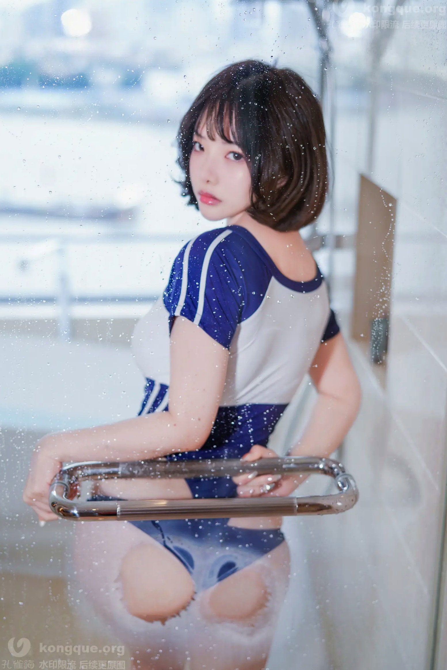 Gallery - 雯妹不讲道理 死酷水 浴室私房湿身连体泳装 清新性感女神写真 [34P]性感湿身私房照诱惑尤物 女神私房照_秀色女神 - image 32