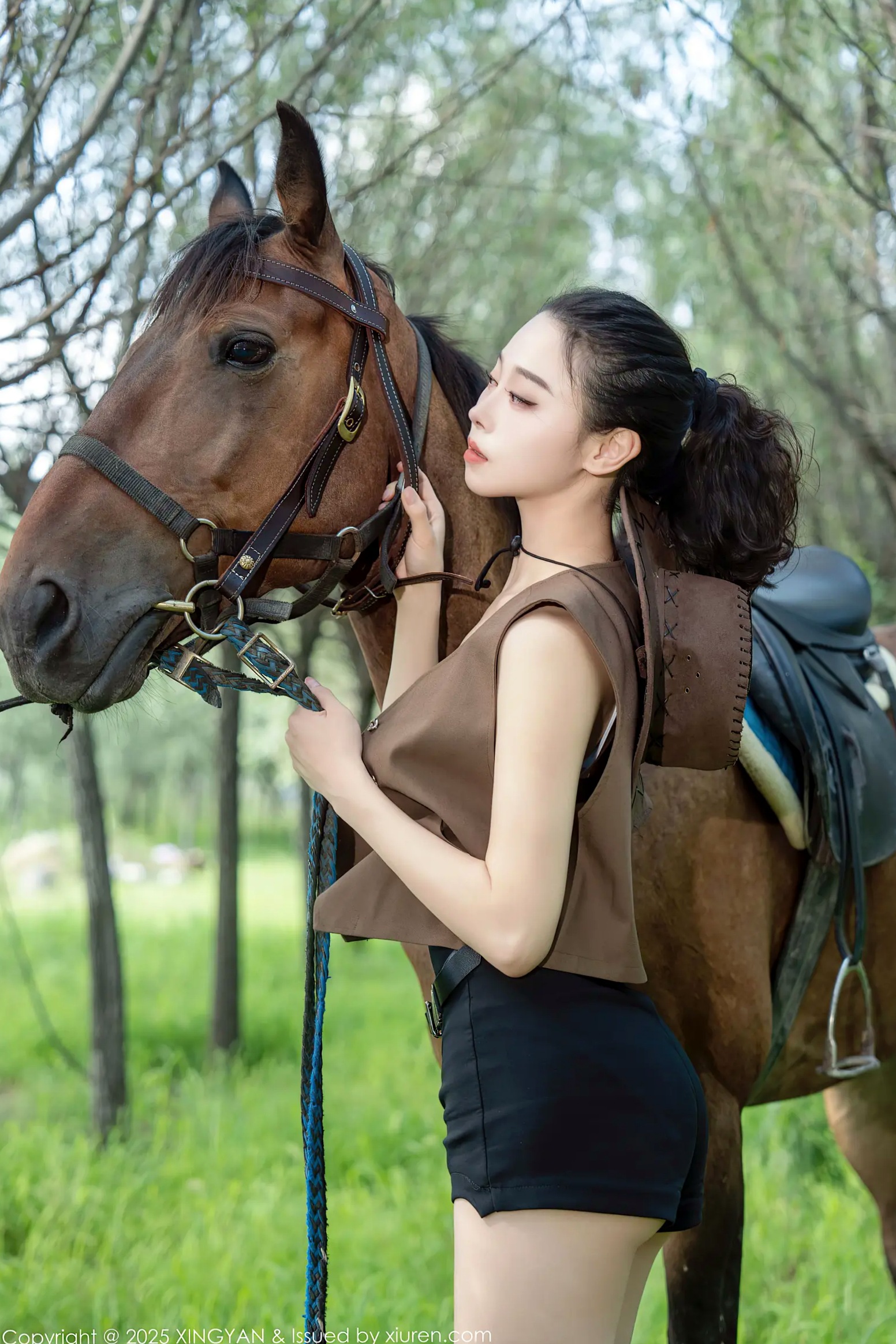 Gallery - [XINGYAN]星颜社- Star Face  Vol.391 清妙：马场户外写真，牛仔女郎性感诱惑，白嫩肌肤唯美演绎野性之美星颜社- Star Face 性感诱惑户外白嫩极品 女神私房照_秀色女神 - image 25