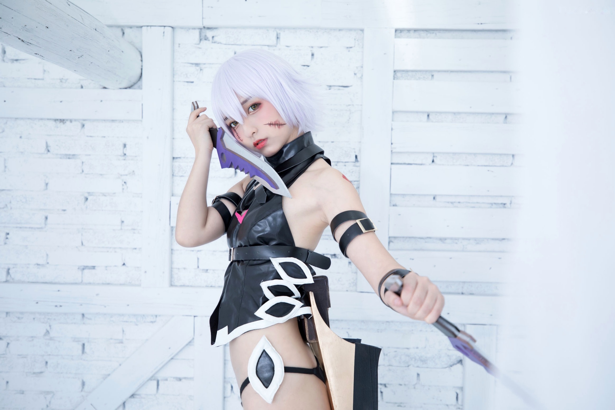 Gallery - 神楽坂真冬-008-绝对服从：高还原度FGO动漫COSPLAY写真，冷艳战斗装与极致身材完美融合，硬核魅惑角色扮演性感诱惑极品 女神私房照_秀色女神 - image 15