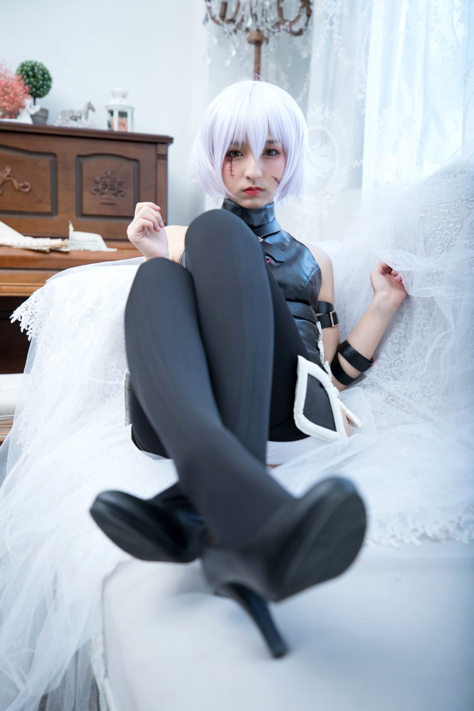 Gallery - 神楽坂真冬-008-绝对服从：高还原度FGO动漫COSPLAY写真，冷艳战斗装与极致身材完美融合，硬核魅惑角色扮演性感诱惑极品 女神私房照_秀色女神 - image 35