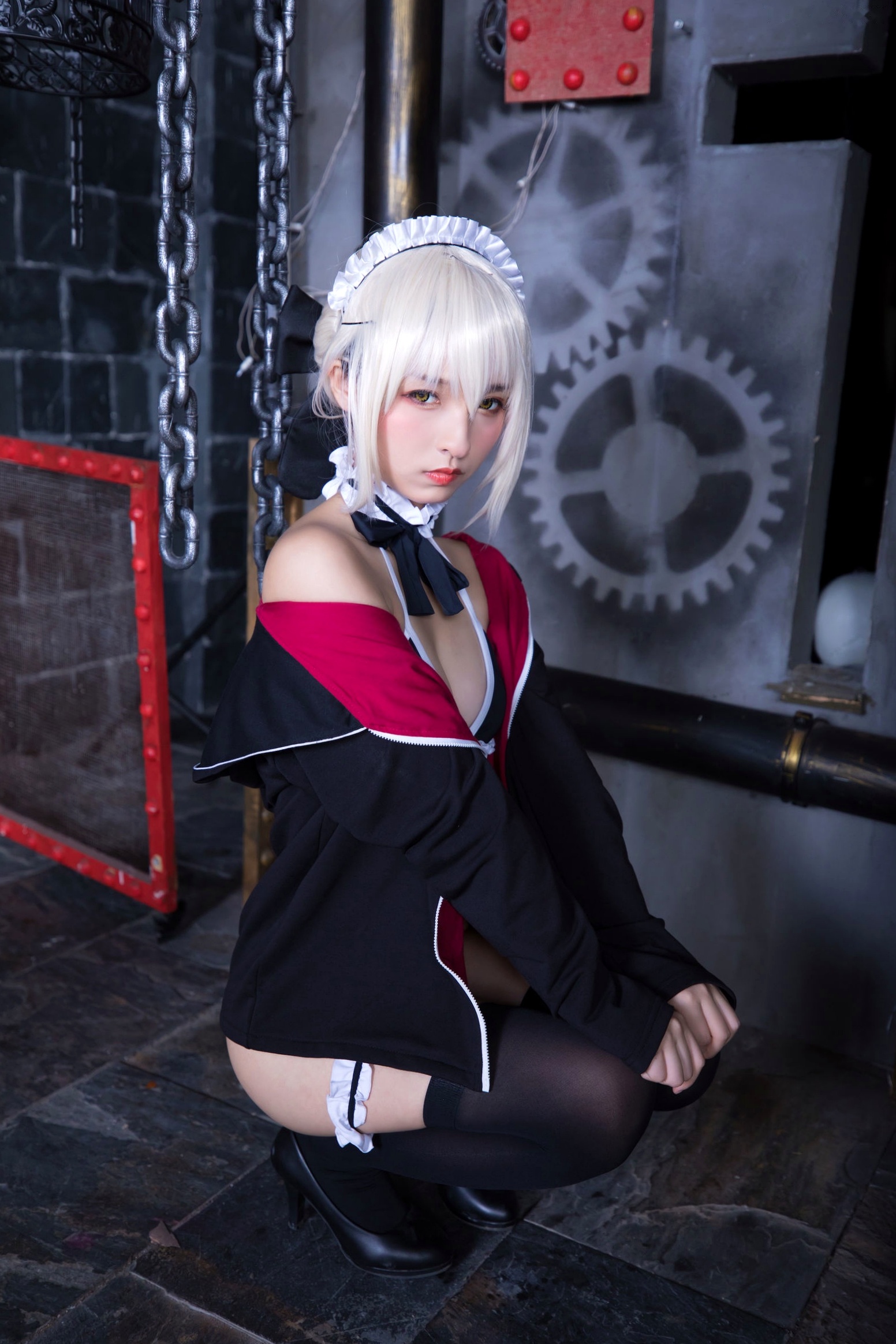 Gallery - 神楽坂真冬-008-绝对服从：高还原度FGO动漫COSPLAY写真，冷艳战斗装与极致身材完美融合，硬核魅惑角色扮演性感诱惑极品 女神私房照_秀色女神 - image 65