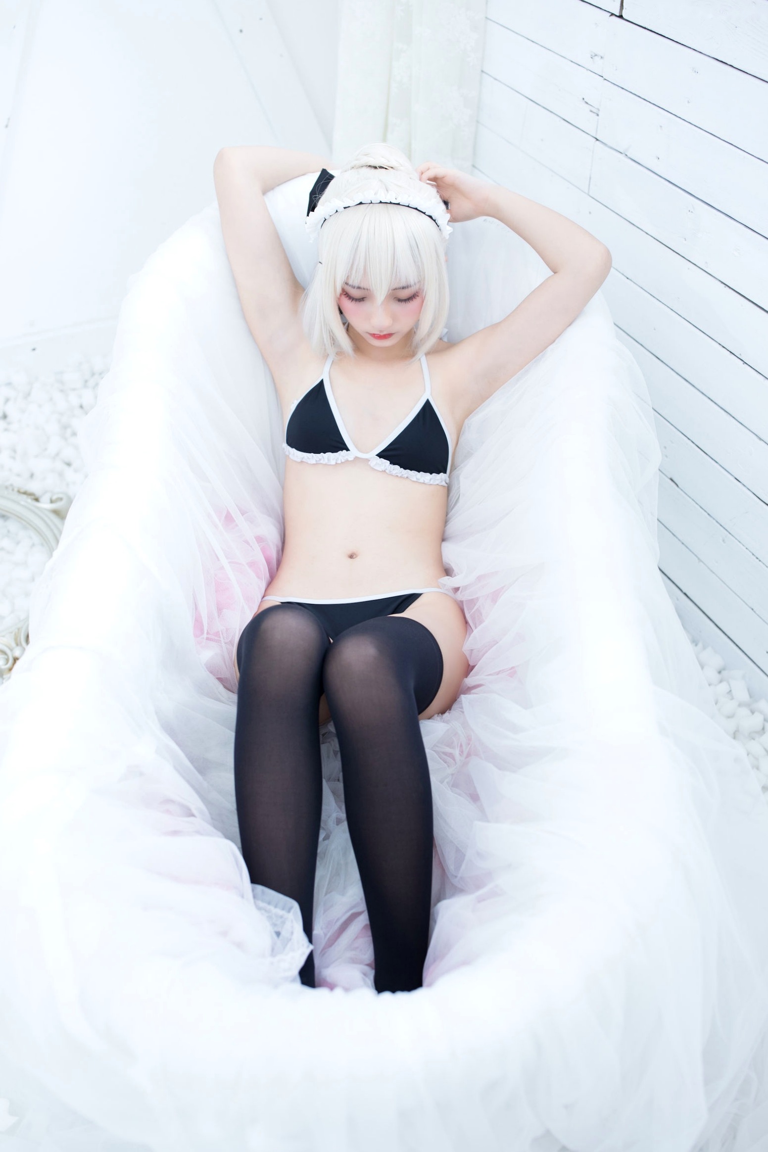 Gallery - 神楽坂真冬-008-绝对服从：高还原度FGO动漫COSPLAY写真，冷艳战斗装与极致身材完美融合，硬核魅惑角色扮演性感诱惑极品 女神私房照_秀色女神 - image 108