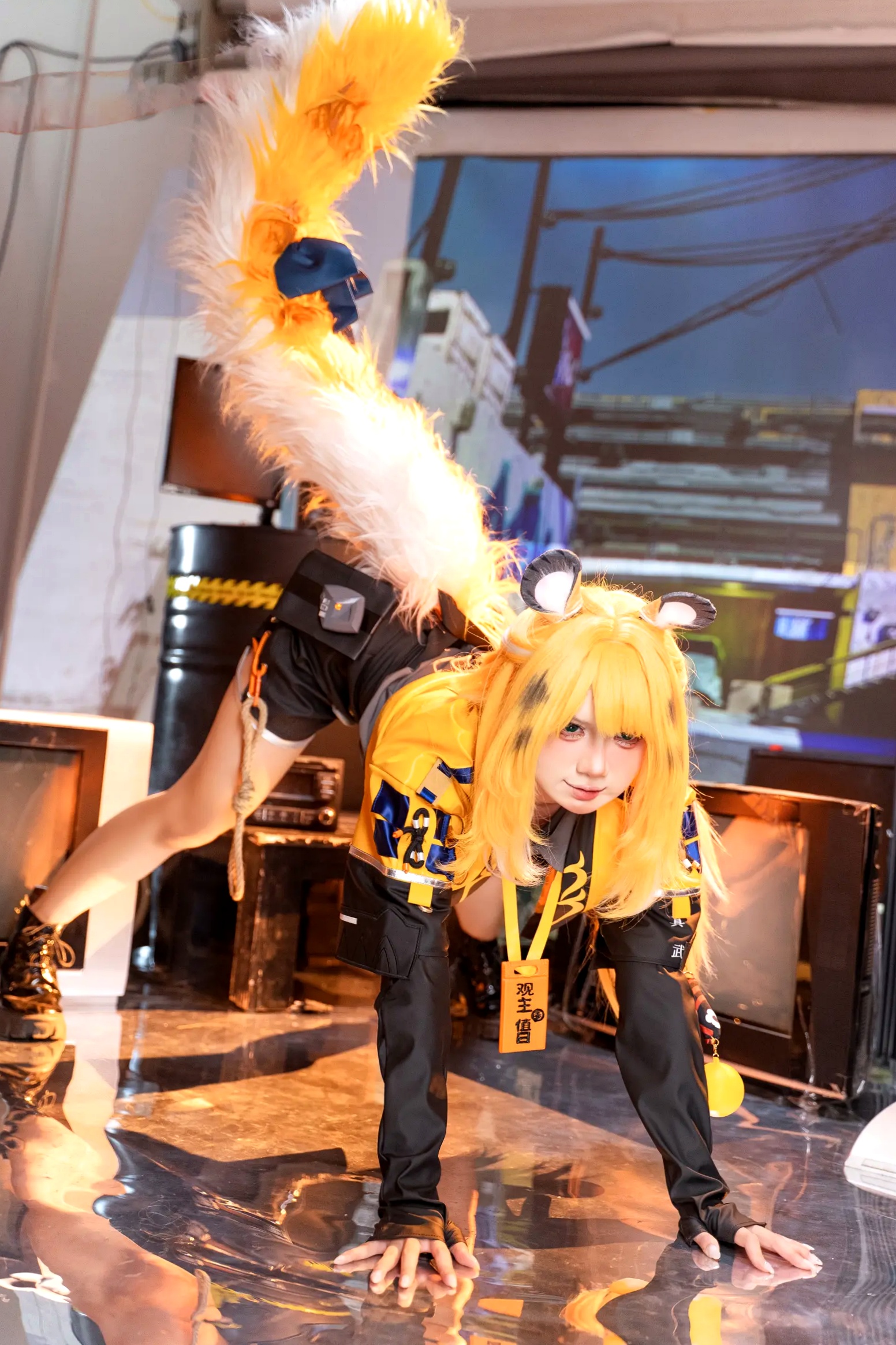 Gallery - PoppaChan - Ju Fufu -《绝区零》角色扮演，精致金发猫耳造型与性感私房写真，极致还原角色扮演性感私房照极品 女神私房照_秀色女神 - image 10