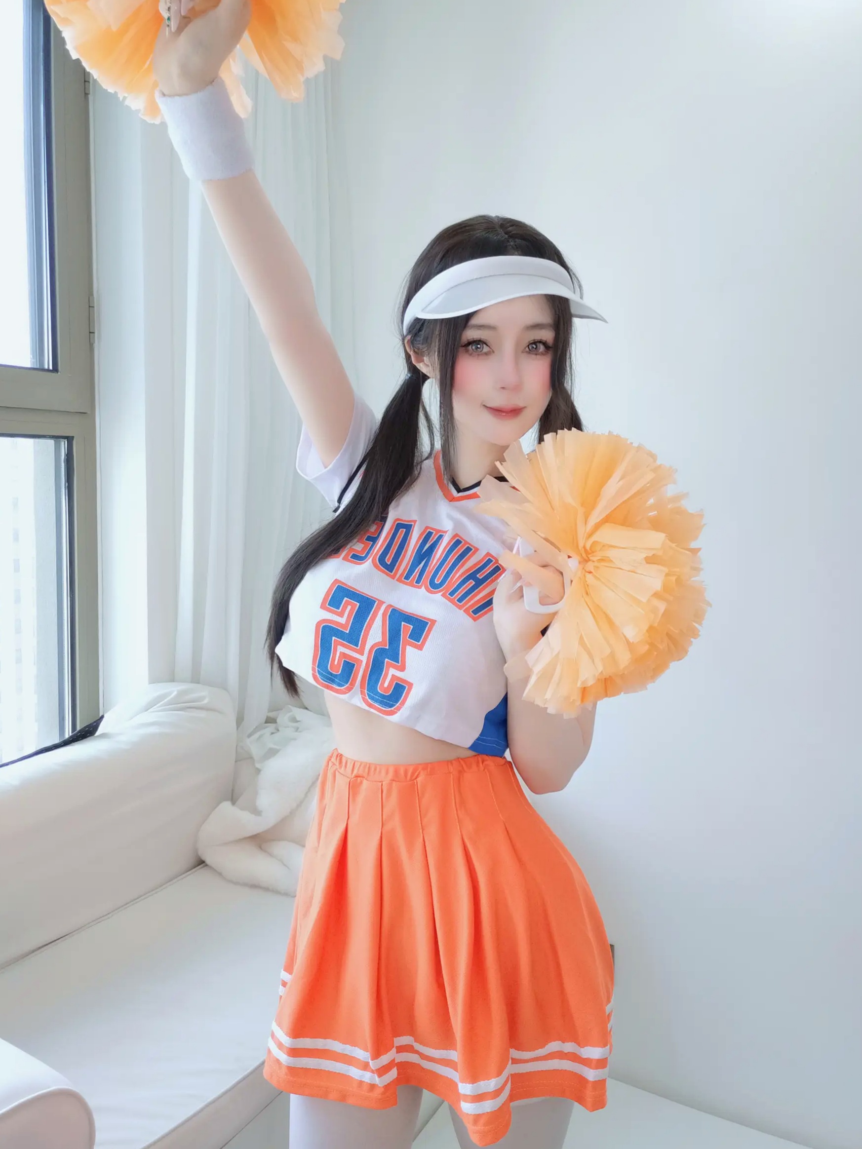 Gallery - Coser小姐姐白银 - 啦啦队 [105P] 女神私房照_秀色女神 - image 1