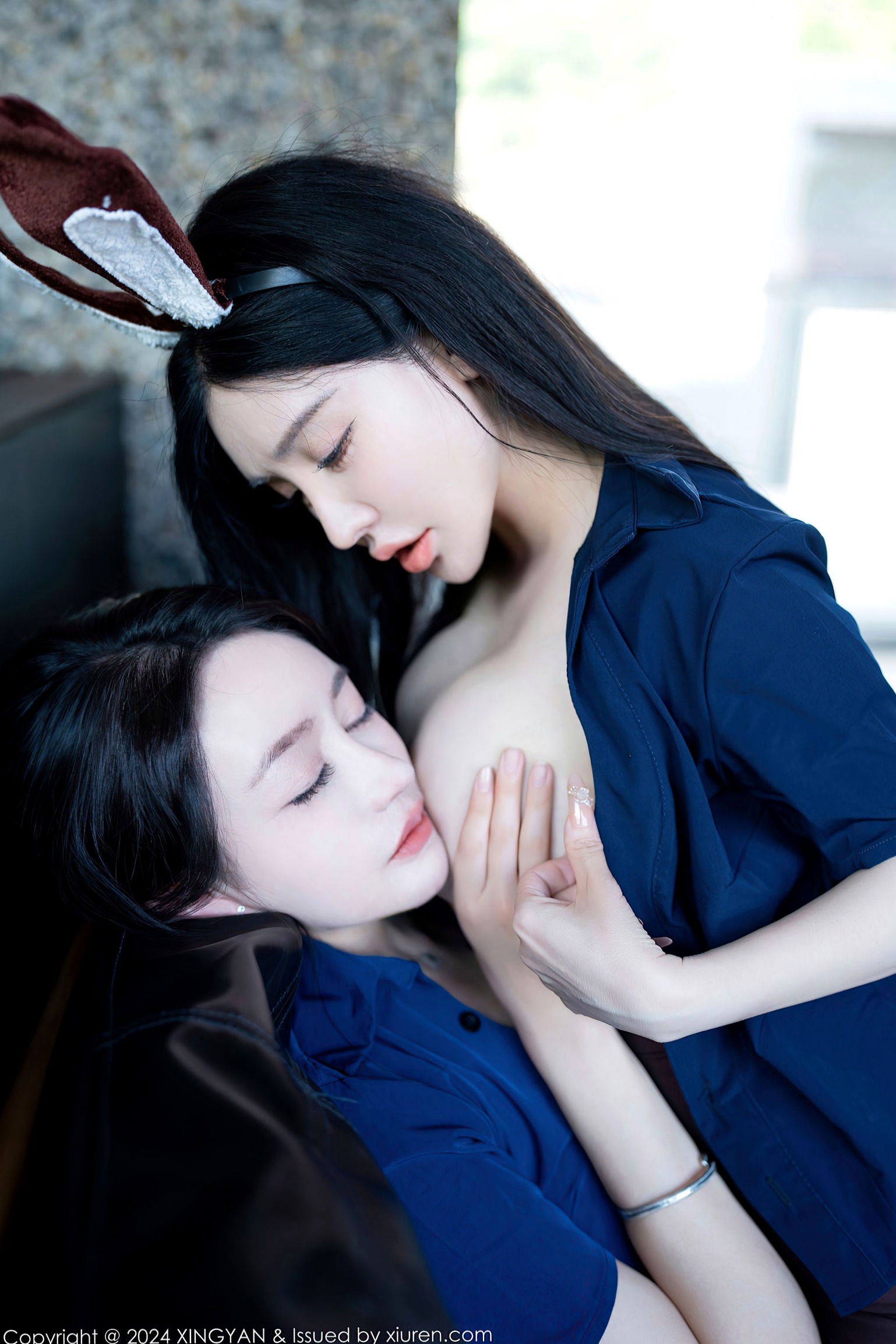 Gallery - XingYan星颜社- Star Face -235-潘娇娇林幼一-蓝衬衫兔女郎制服诱惑-私房姐妹花互动合集-2024.05.30-无圣光大尺度星颜社- Star Face 性感制服诱惑私房照黑丝 女神私房照_秀色女神 - image 25