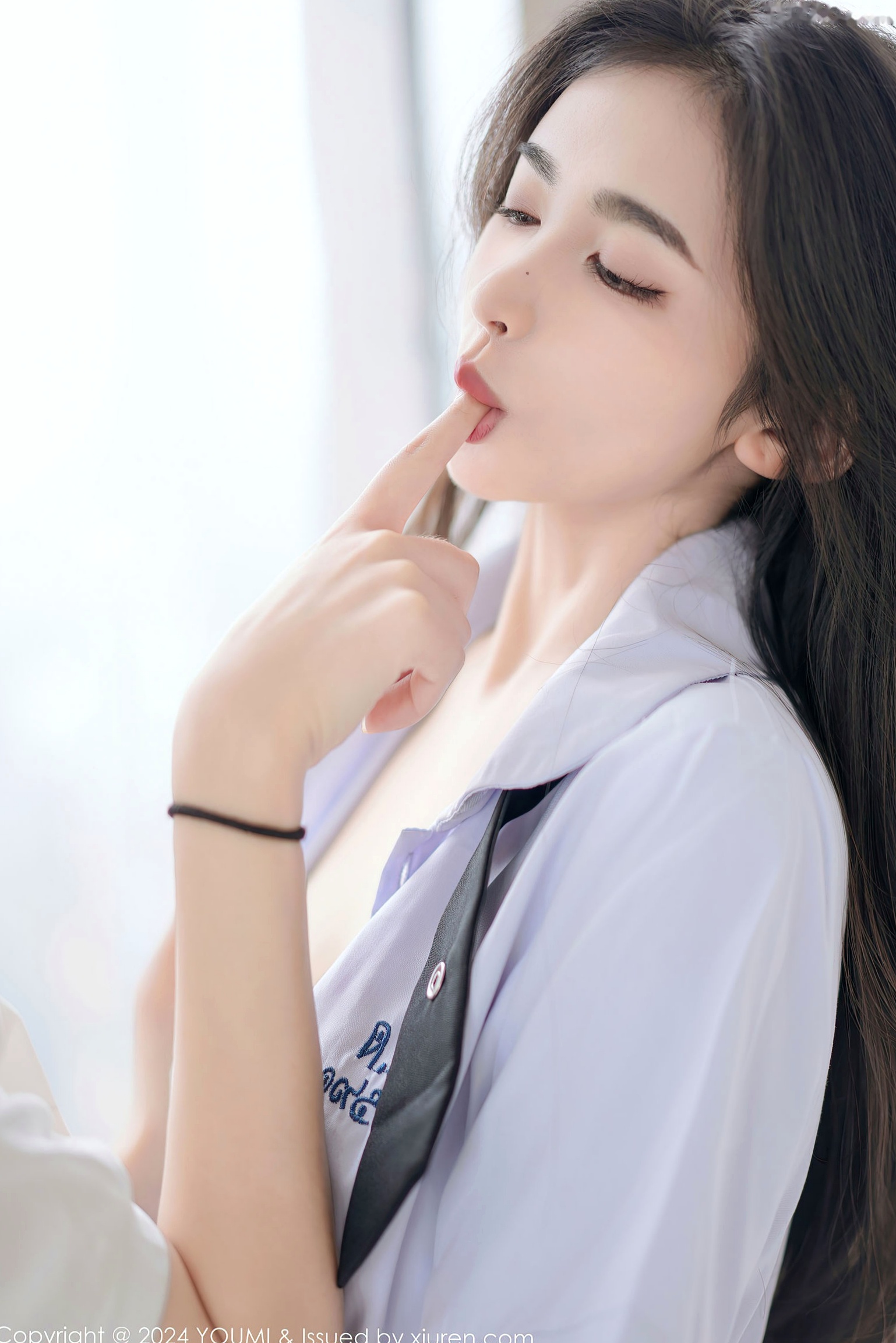 Gallery - YouMi尤蜜荟 - Chiness Model -1057-鱼尾fish&小茶茶-绝美私房艺术写真-校园制服诱惑-油感诱惑-极致视觉盛宴尤蜜荟 - Chiness Model 性感制服私房照大尺度 女神私房照_秀色女神 - image 27