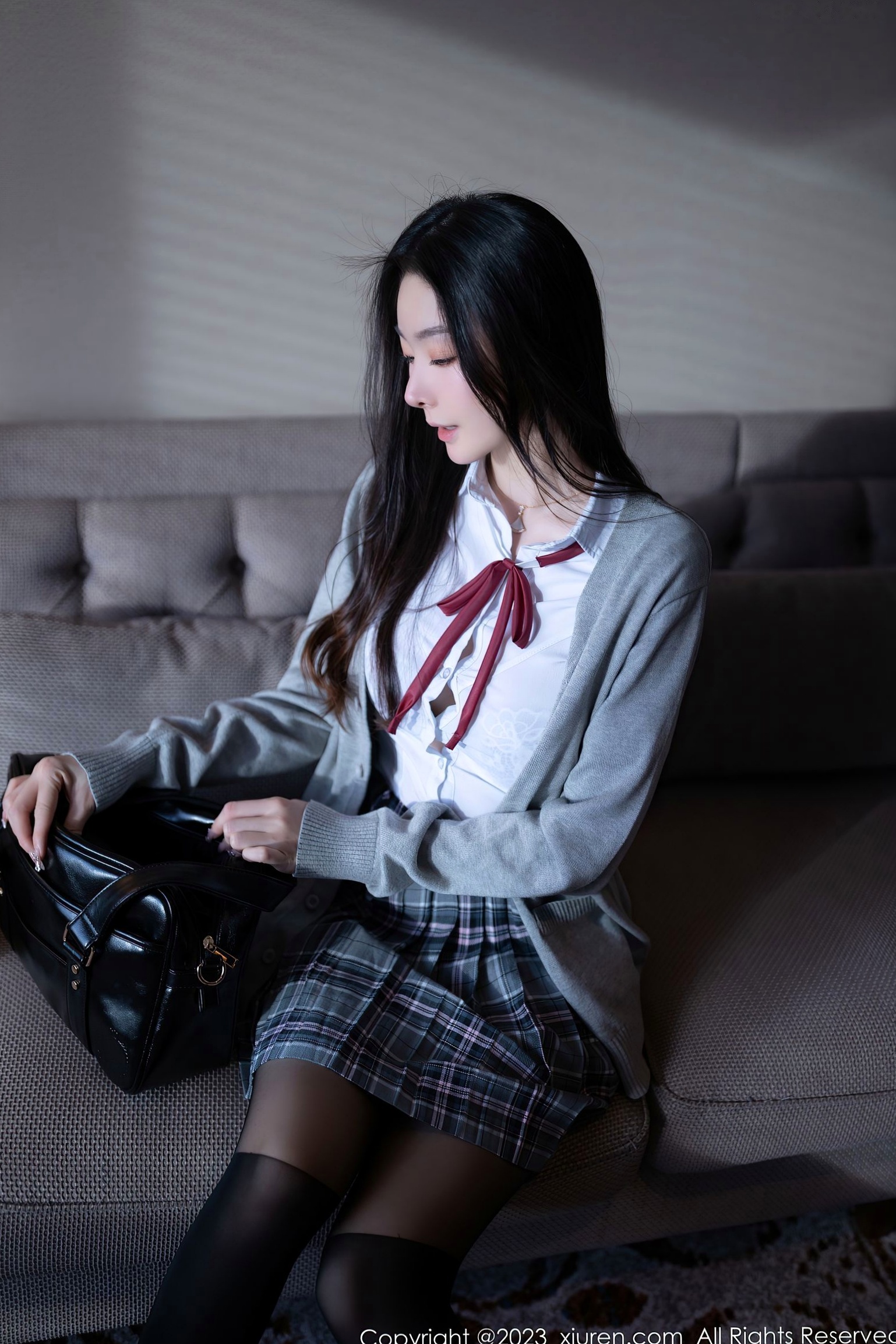 Gallery - XiuRen秀人网 - XiuRen -7809-小逗逗：白衬衫格子裙化身清纯学妹，大胆制服诱惑私房照，黑丝美腿极致诱惑秀人网 - XiuRen 制服诱惑黑丝私房照 女神私房照_秀色女神 - image 3
