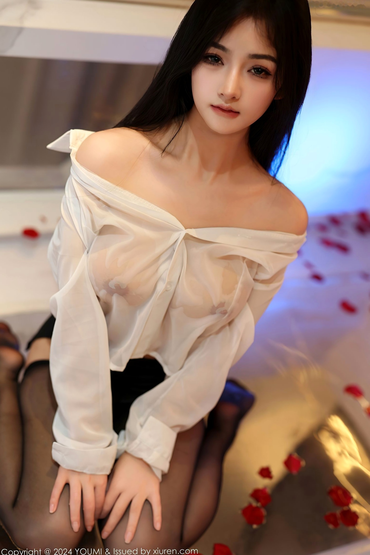 Gallery - YouMi尤蜜荟 - Chiness Model -1050-谭小灵：浴室湿身诱惑，OL白衬衫与黑丝美腿的极致碰撞，尽显御姐魅力与曼妙身材尤蜜荟 - Chiness Model 黑丝浴室湿身诱惑 女神私房照_秀色女神 - image 56