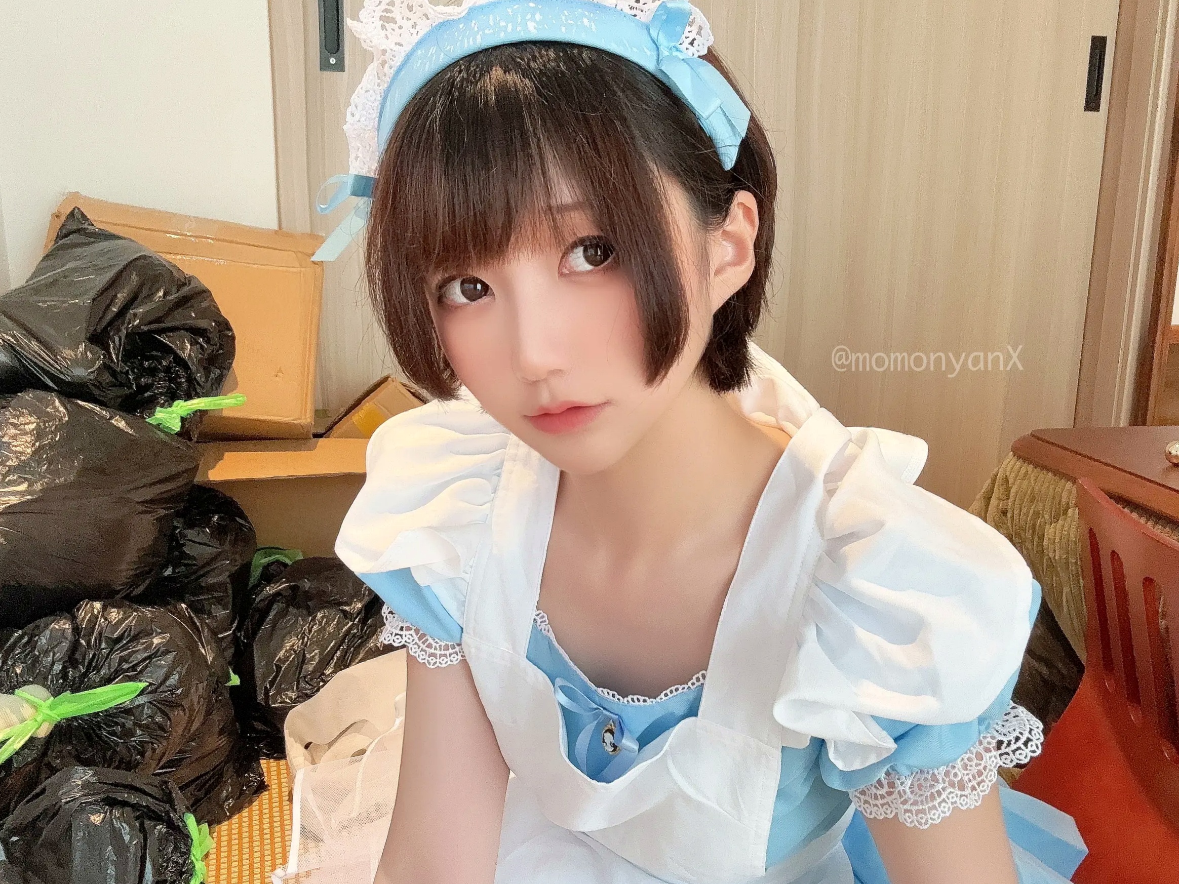 Gallery - NAGISA魔物喵Cosplay：垃圾屋清理中的软萌女仆，甜美俏皮与诱惑私房写真女仆角色扮演私房照诱惑大尺度 女神私房照_秀色女神 - image 33