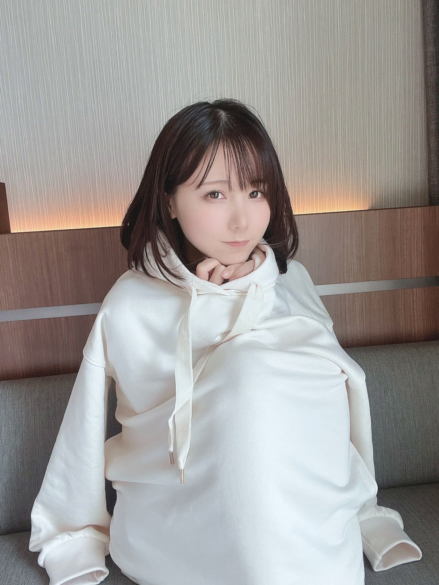 Gallery - けん研(けんけん)精选合集：清纯甜美私房日常与俏皮元气女仆装COSPLAY写真女仆角色扮演治愈系私房照萝莉 女神私房照_秀色女神 - image 37