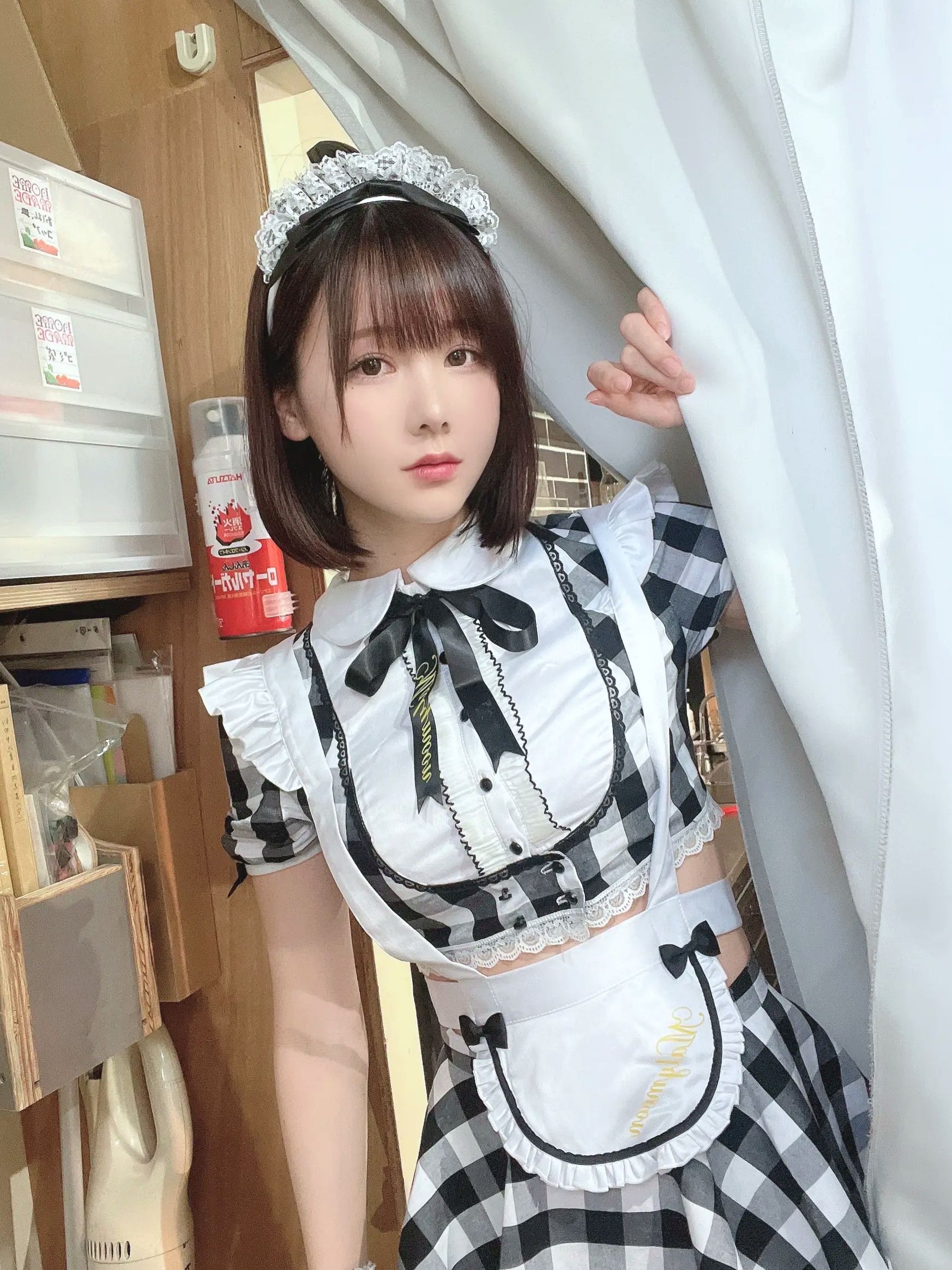 Gallery - けん研(けんけん)精选合集：清纯甜美私房日常与俏皮元气女仆装COSPLAY写真女仆角色扮演治愈系私房照萝莉 女神私房照_秀色女神 - image 72