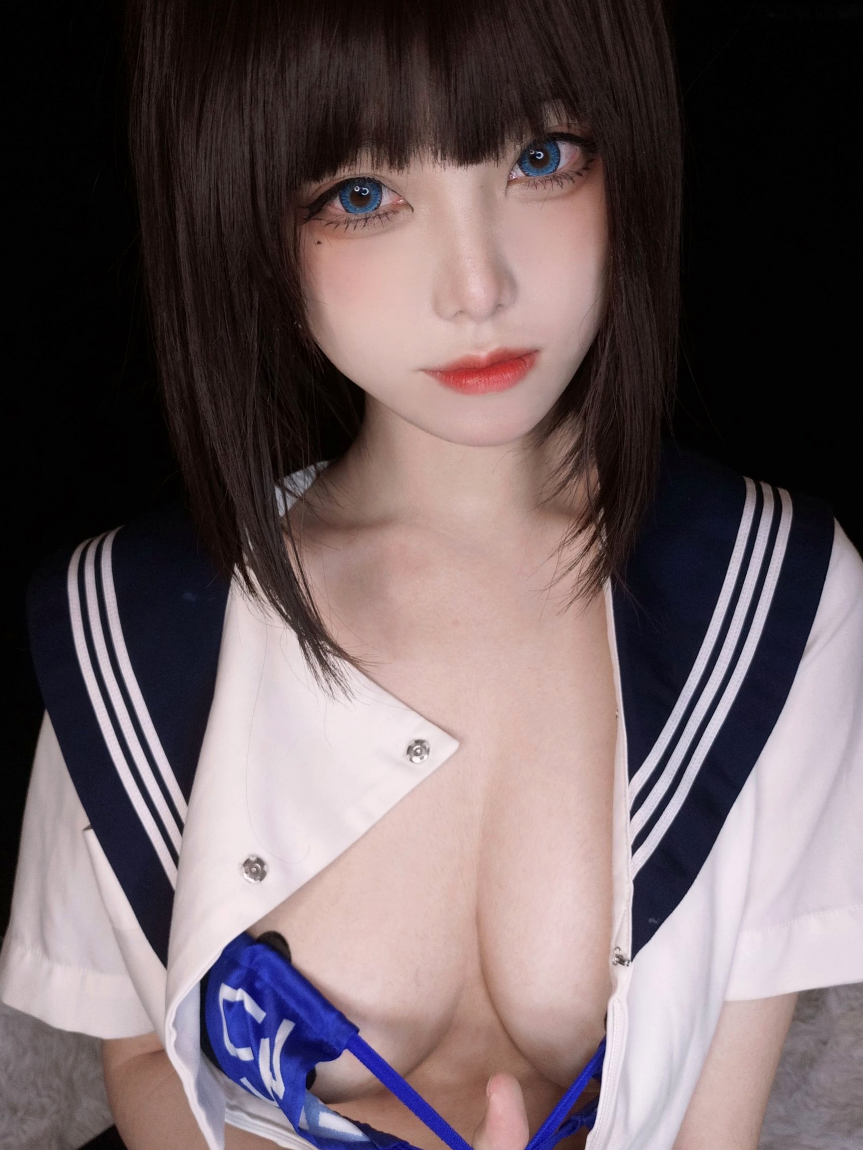 Gallery - 蜜汁猫裘-087-坏学妹自拍，蓝瞳制服诱惑，极致黑丝长腿，纯欲角色扮演制服角色扮演黑丝诱惑 女神私房照_秀色女神 - image 6