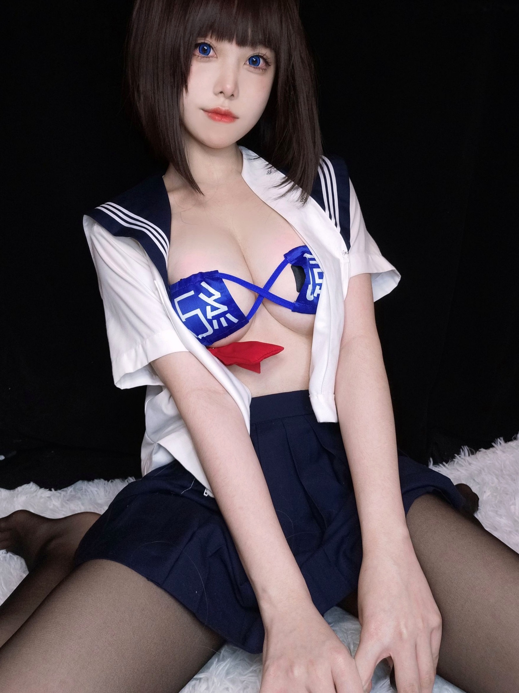 Gallery - 蜜汁猫裘-087-坏学妹自拍，蓝瞳制服诱惑，极致黑丝长腿，纯欲角色扮演制服角色扮演黑丝诱惑 女神私房照_秀色女神 - image 15