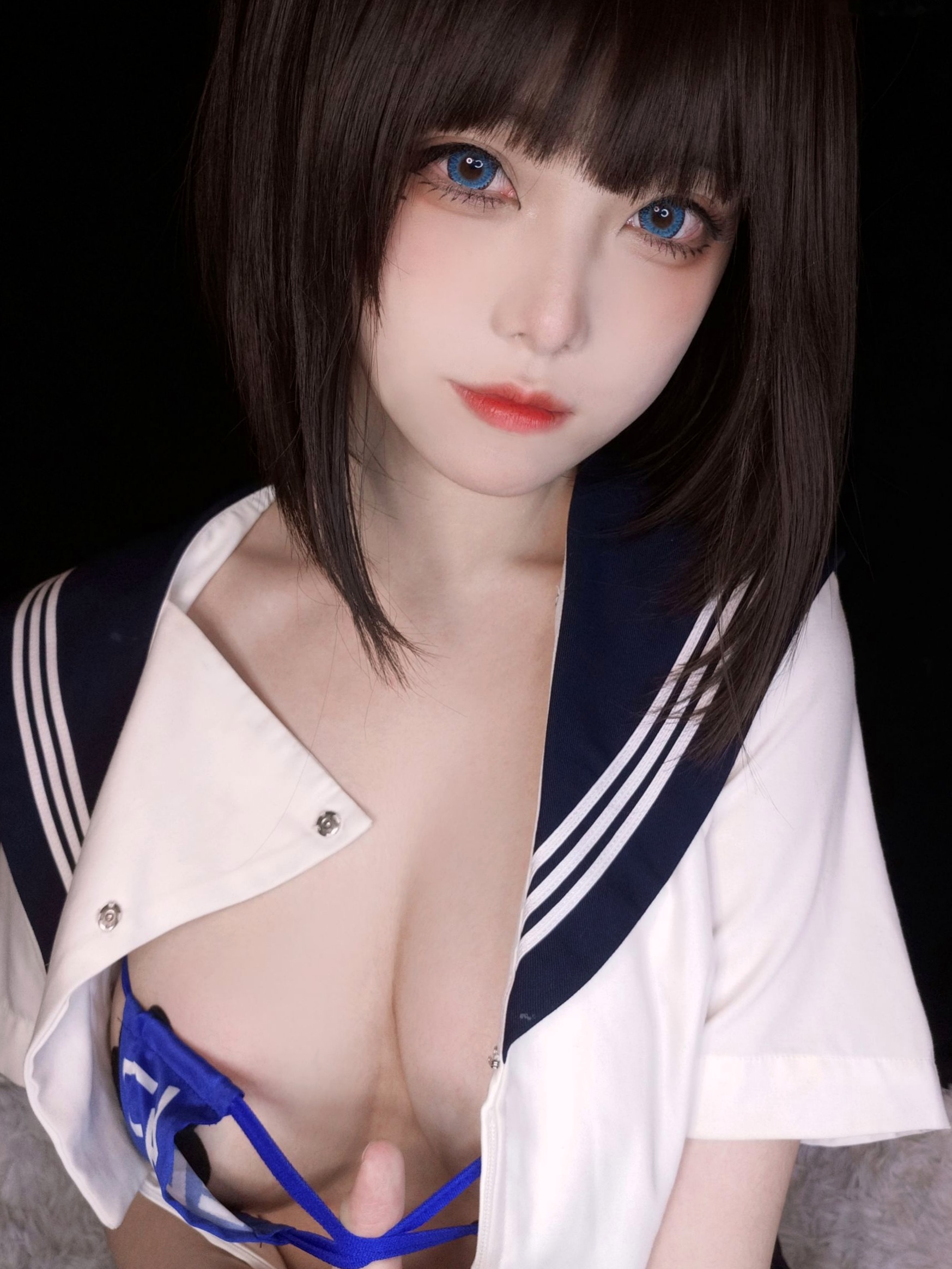 Gallery - 蜜汁猫裘-087-坏学妹自拍，蓝瞳制服诱惑，极致黑丝长腿，纯欲角色扮演制服角色扮演黑丝诱惑 女神私房照_秀色女神 - image 22