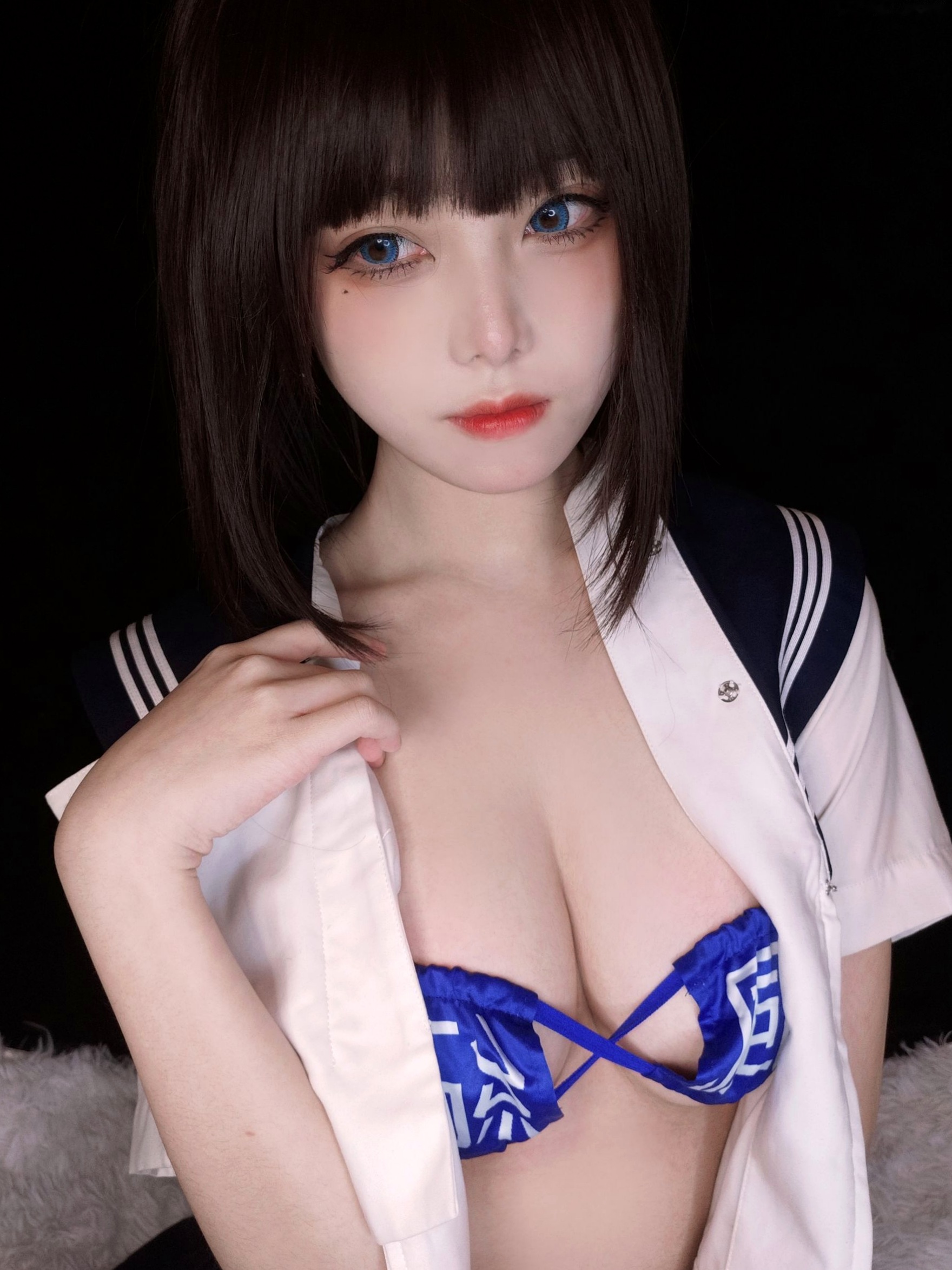 Gallery - 蜜汁猫裘-087-坏学妹自拍，蓝瞳制服诱惑，极致黑丝长腿，纯欲角色扮演制服角色扮演黑丝诱惑 女神私房照_秀色女神 - image 23