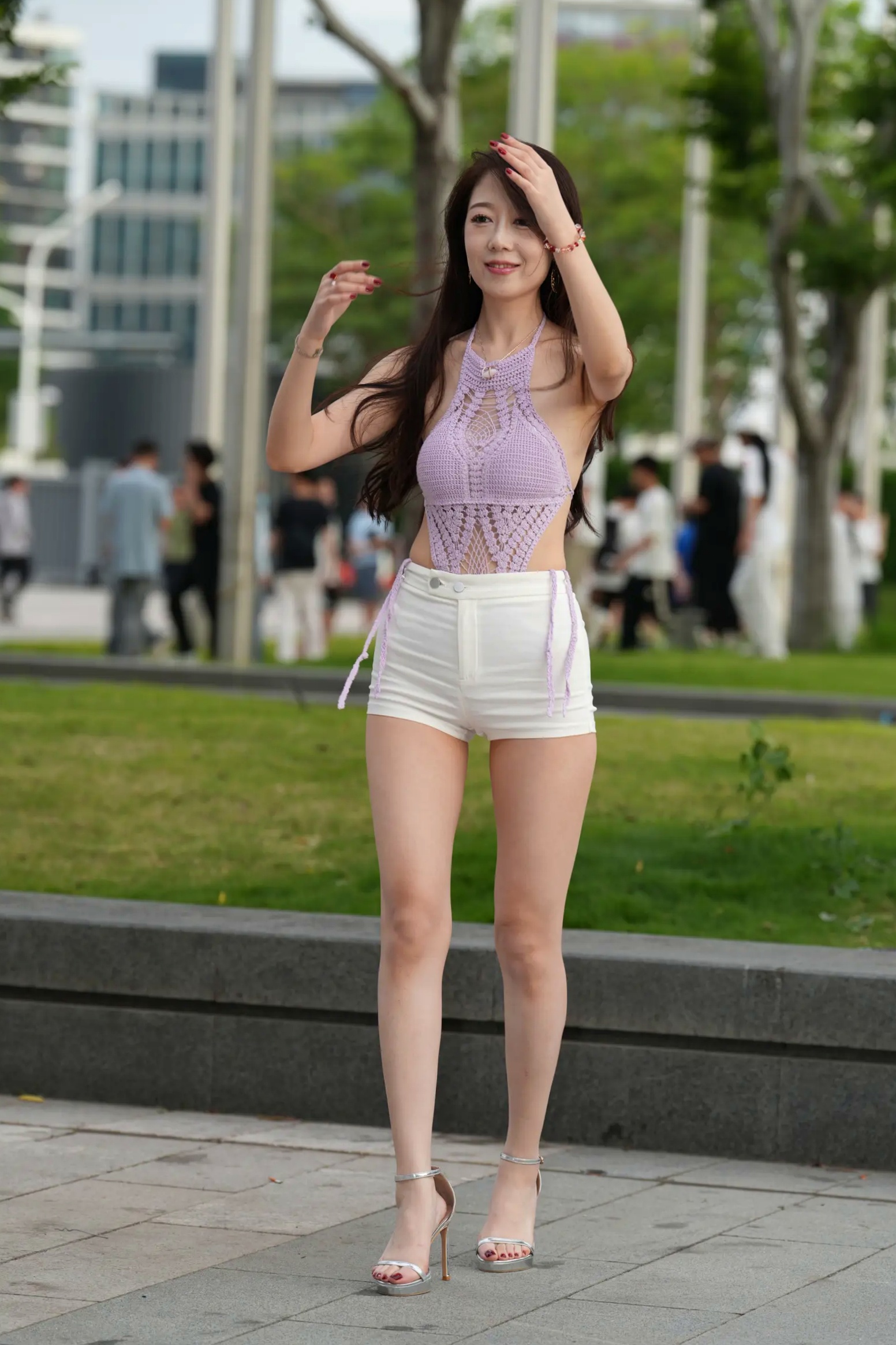 Gallery - 青春粉白搭配 - 时尚街拍写真集，夏日清新气质美女秀出修长美腿 [116P]街拍气质清纯美腿 女神私房照_秀色女神 - image 63