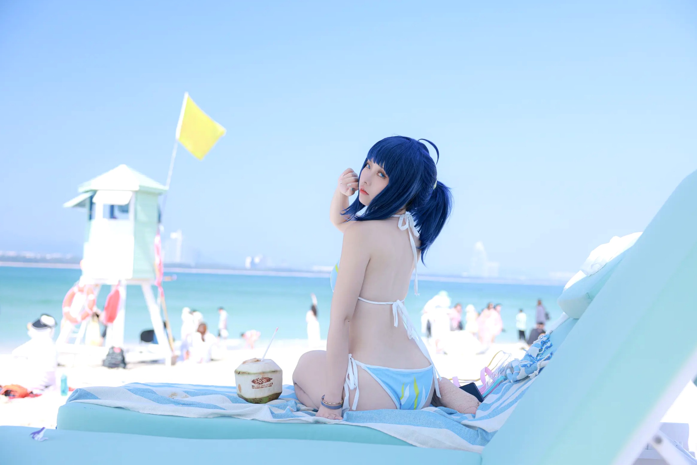 Gallery - G44不会受伤 - 八奈见杏菜 泳装 海滩外拍写真，清纯蓝发少女，高度还原漫展级COS [29P]角色扮演沙滩萌系清新比基尼 女神私房照_秀色女神 - image 22