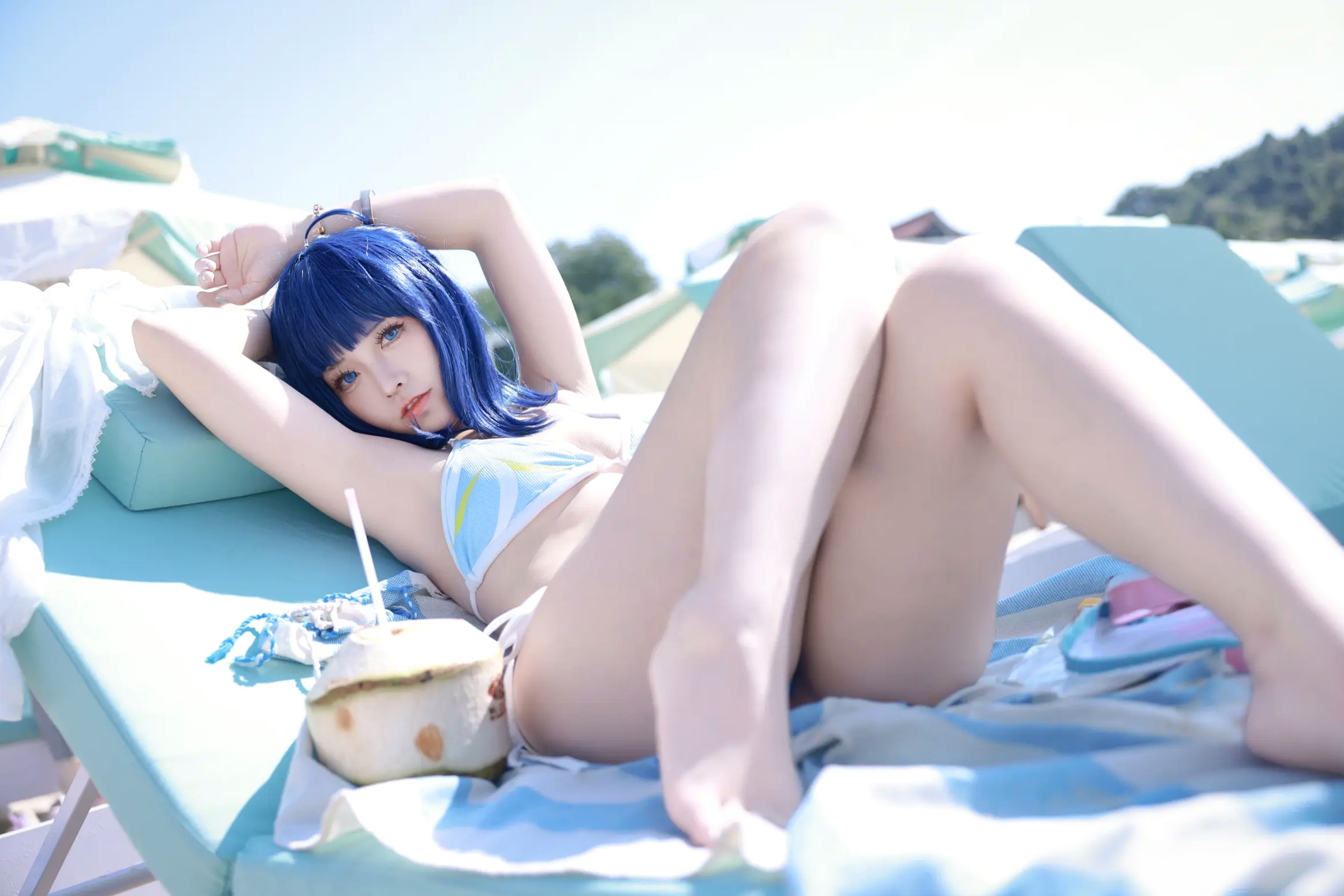 Gallery - G44不会受伤 - 八奈见杏菜 泳装 海滩外拍写真，清纯蓝发少女，高度还原漫展级COS [29P]角色扮演沙滩萌系清新比基尼 女神私房照_秀色女神 - image 25
