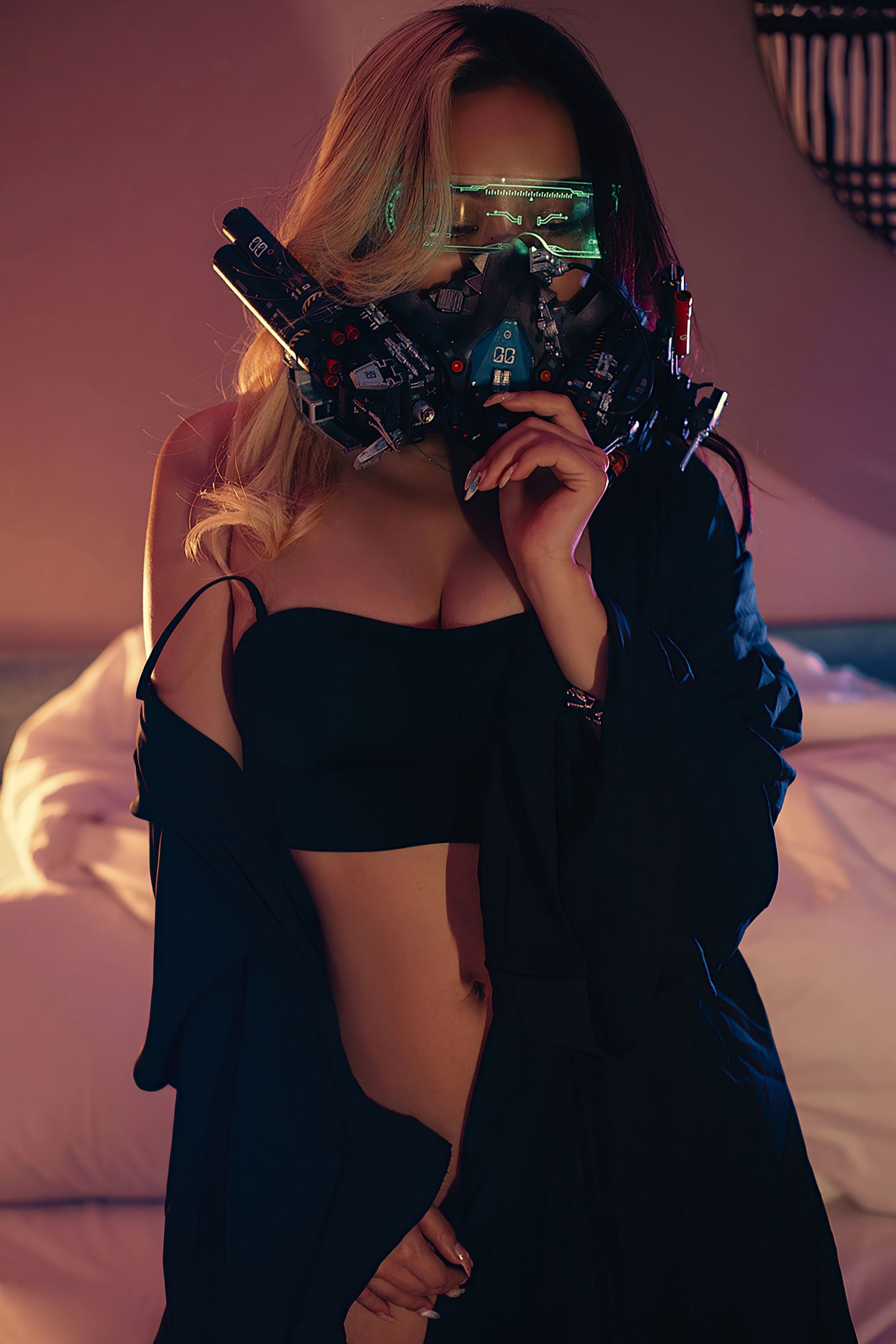 Gallery - YouMi尤蜜-丰臣羽立《辑风女特警》赛博朋克机能风写真，科技感LED面具搭配黑色吊带，冷艳性感私房视觉大片尤蜜荟 - Chiness Model 性感私房照冷艳诱惑 女神私房照_秀色女神 - image 1