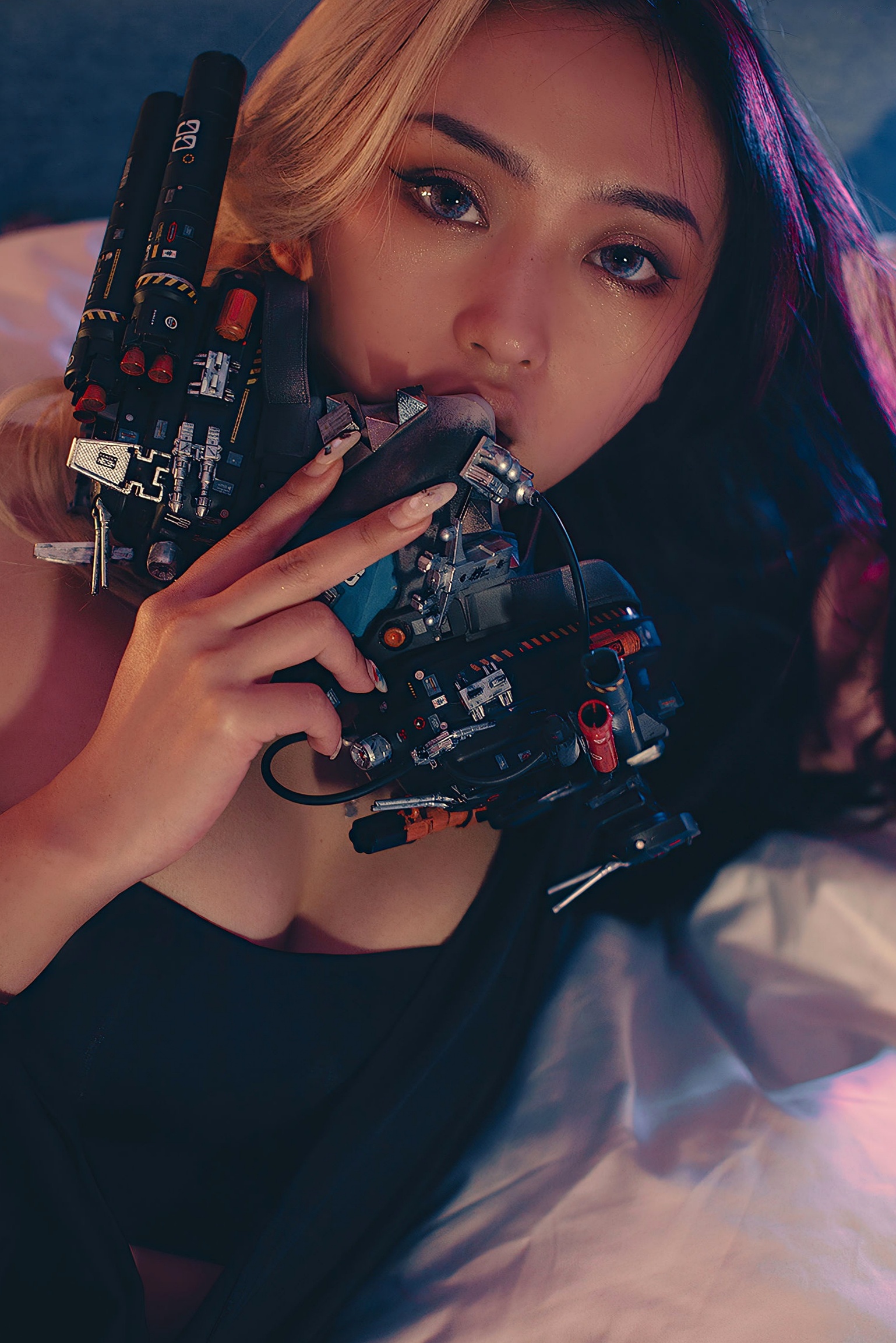 Gallery - YouMi尤蜜-丰臣羽立《辑风女特警》赛博朋克机能风写真，科技感LED面具搭配黑色吊带，冷艳性感私房视觉大片尤蜜荟 - Chiness Model 性感私房照冷艳诱惑 女神私房照_秀色女神 - image 18