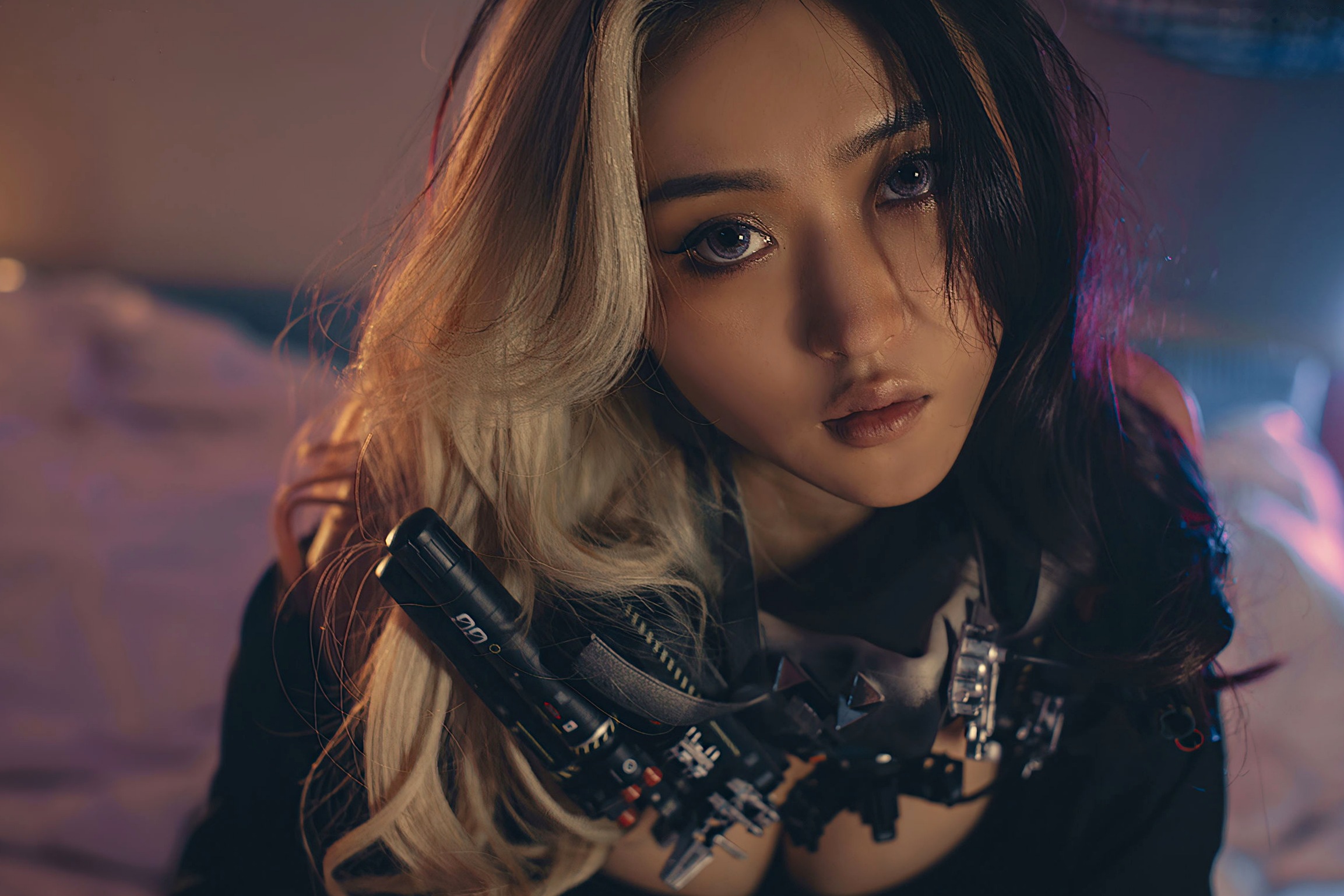 Gallery - YouMi尤蜜-丰臣羽立《辑风女特警》赛博朋克机能风写真，科技感LED面具搭配黑色吊带，冷艳性感私房视觉大片尤蜜荟 - Chiness Model 性感私房照冷艳诱惑 女神私房照_秀色女神 - image 19