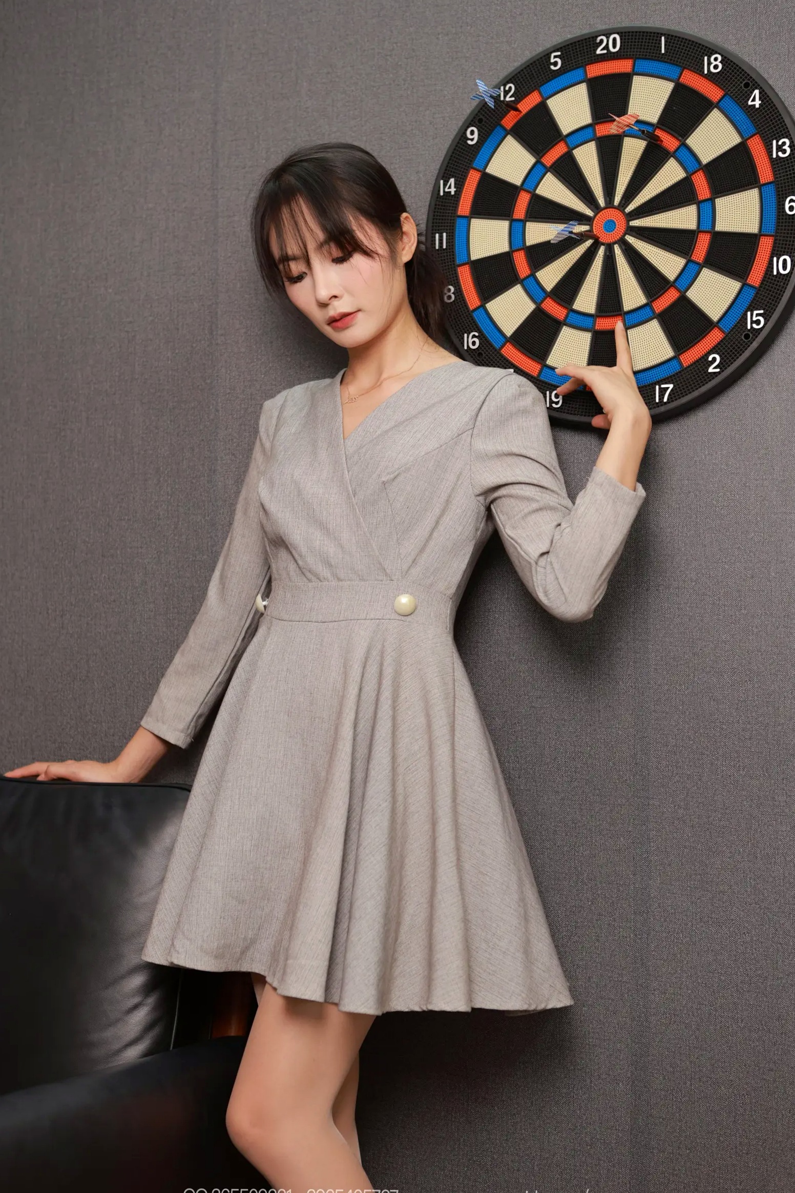 Gallery - IESS异思趣向 - Chiness Model  小金《曼妙小脚》 职场OL风丝袜美腿配黑高跟，极致优雅私房摄影爱蜜社 - Honey Club 丝袜美腿私房照性感 女神私房照_秀色女神 - image 85